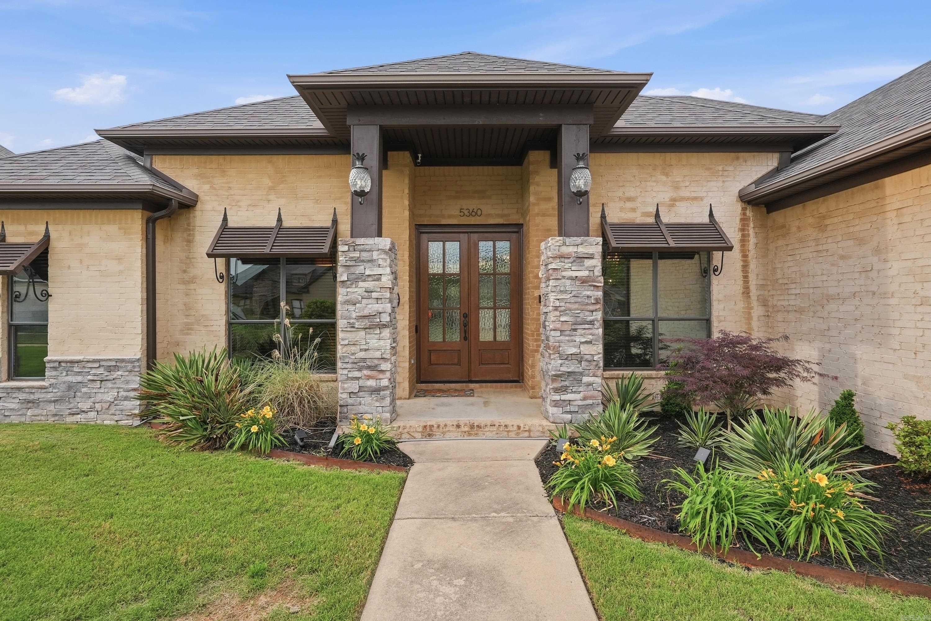 CHAPEL CREEK - Residential