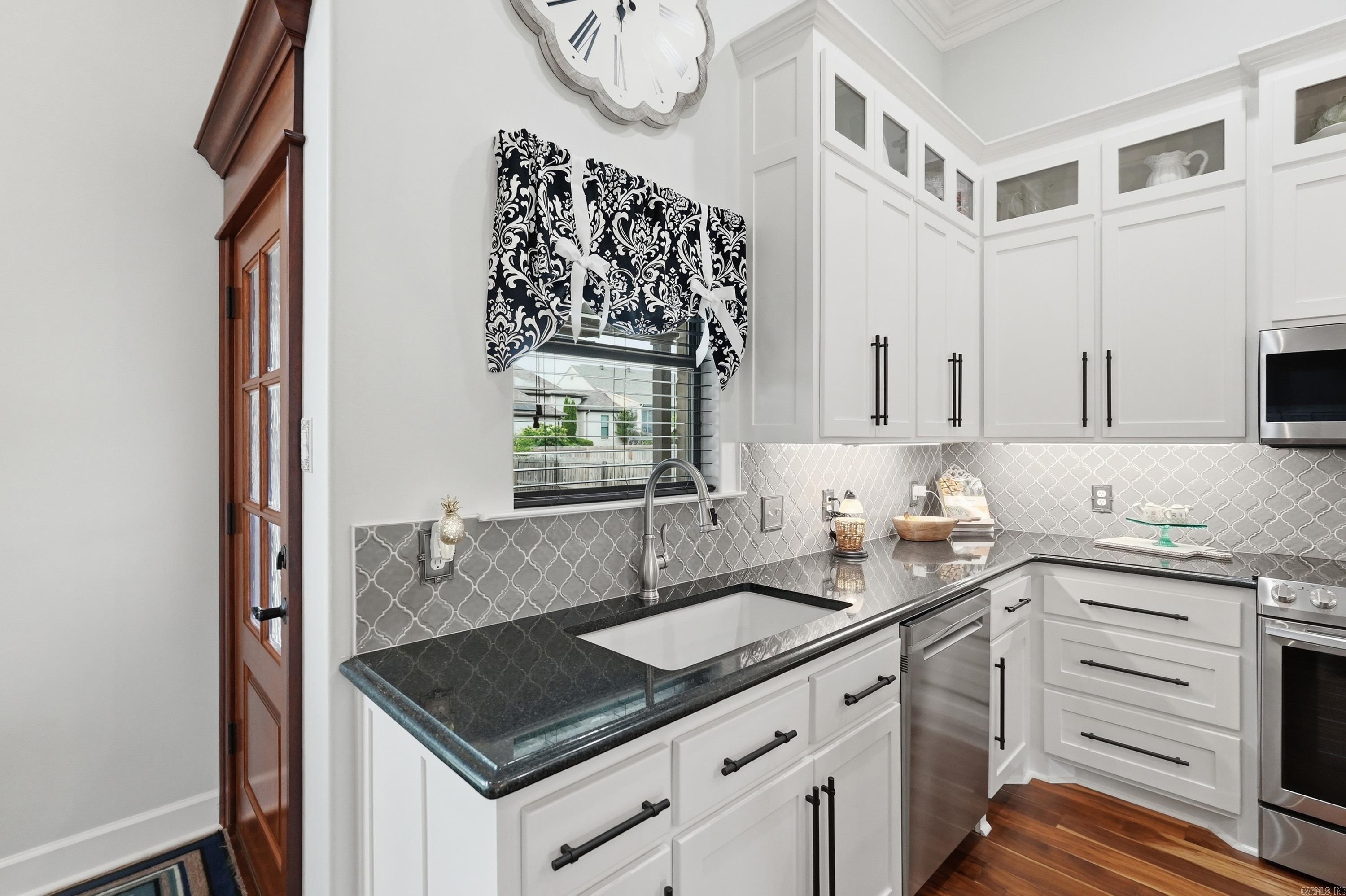 CHAPEL CREEK - Residential