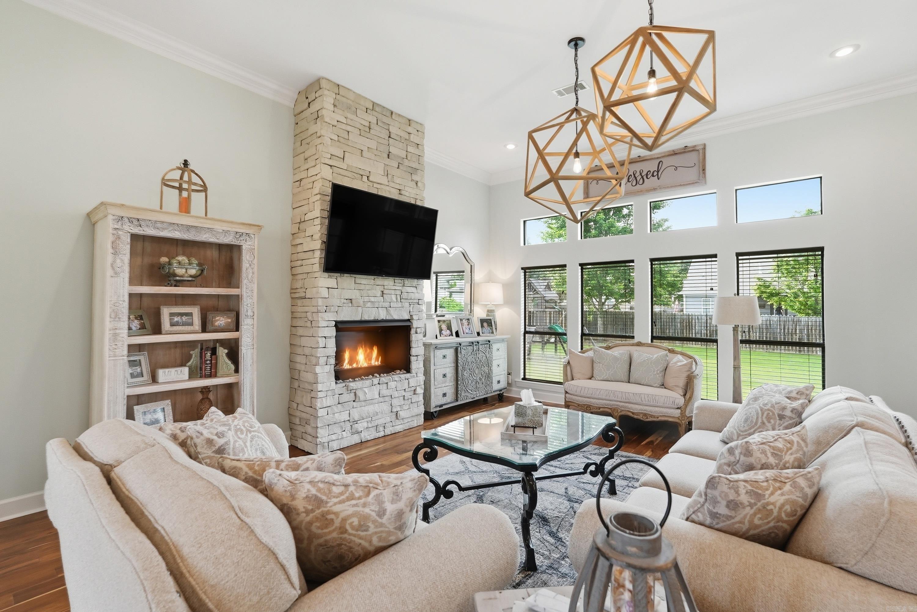 CHAPEL CREEK - Residential