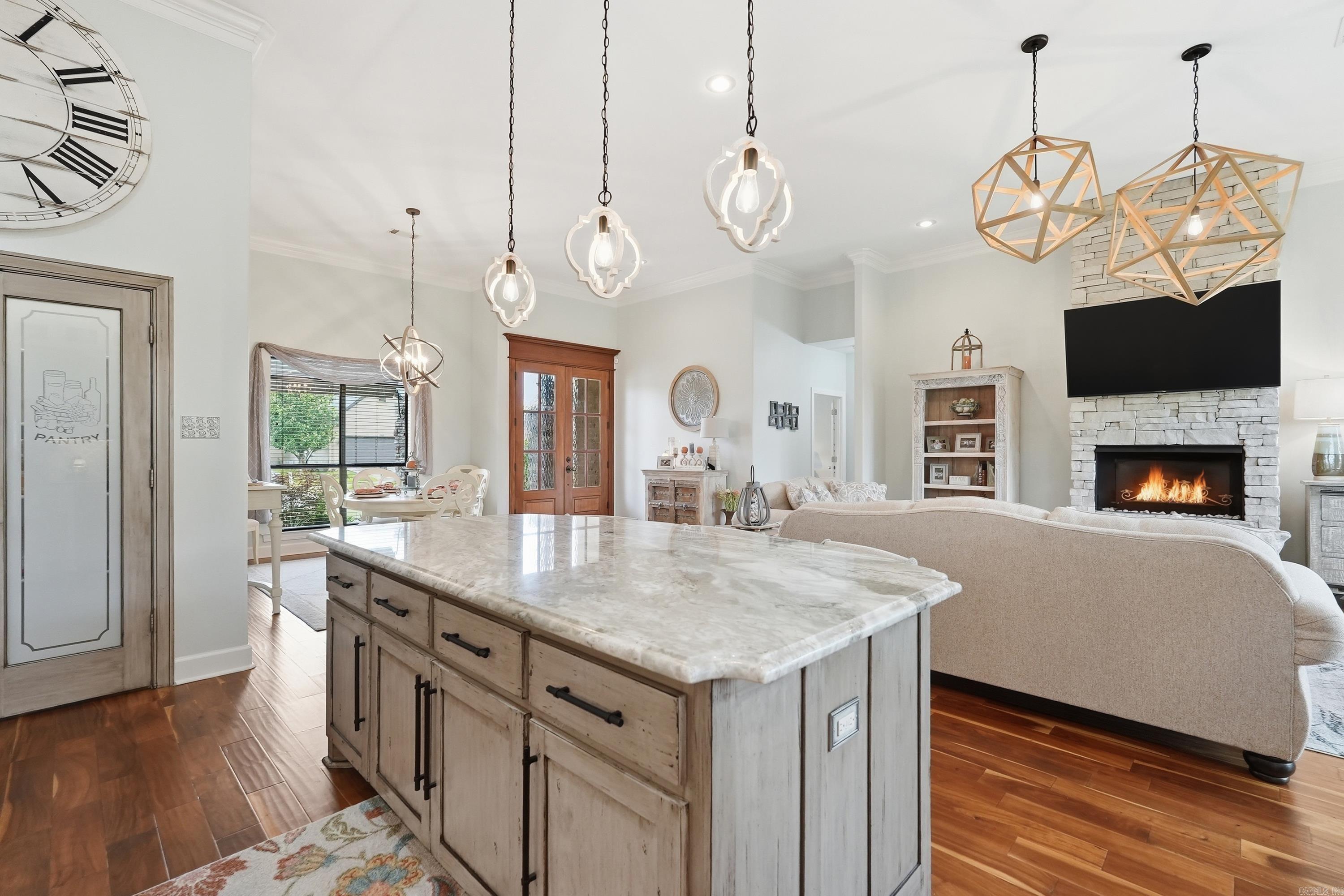 CHAPEL CREEK - Residential