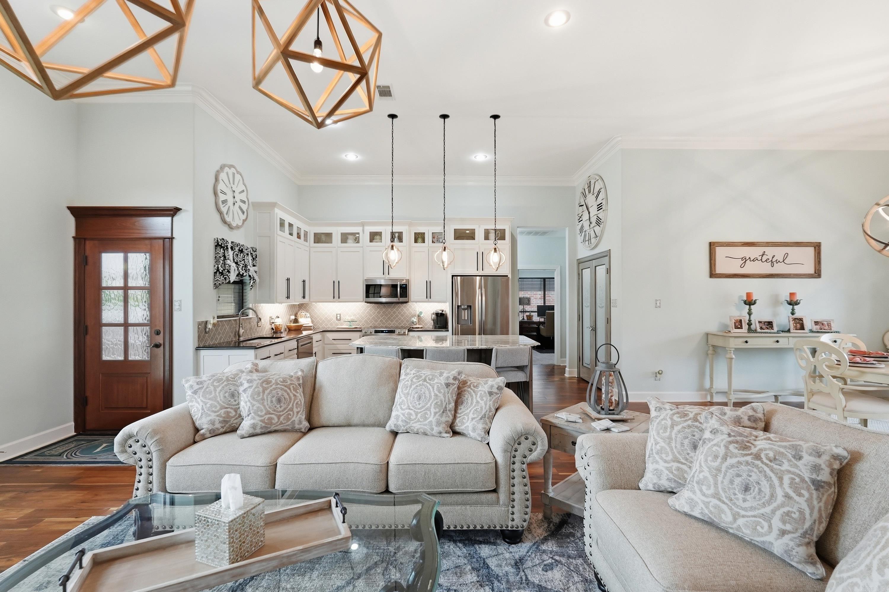 CHAPEL CREEK - Residential