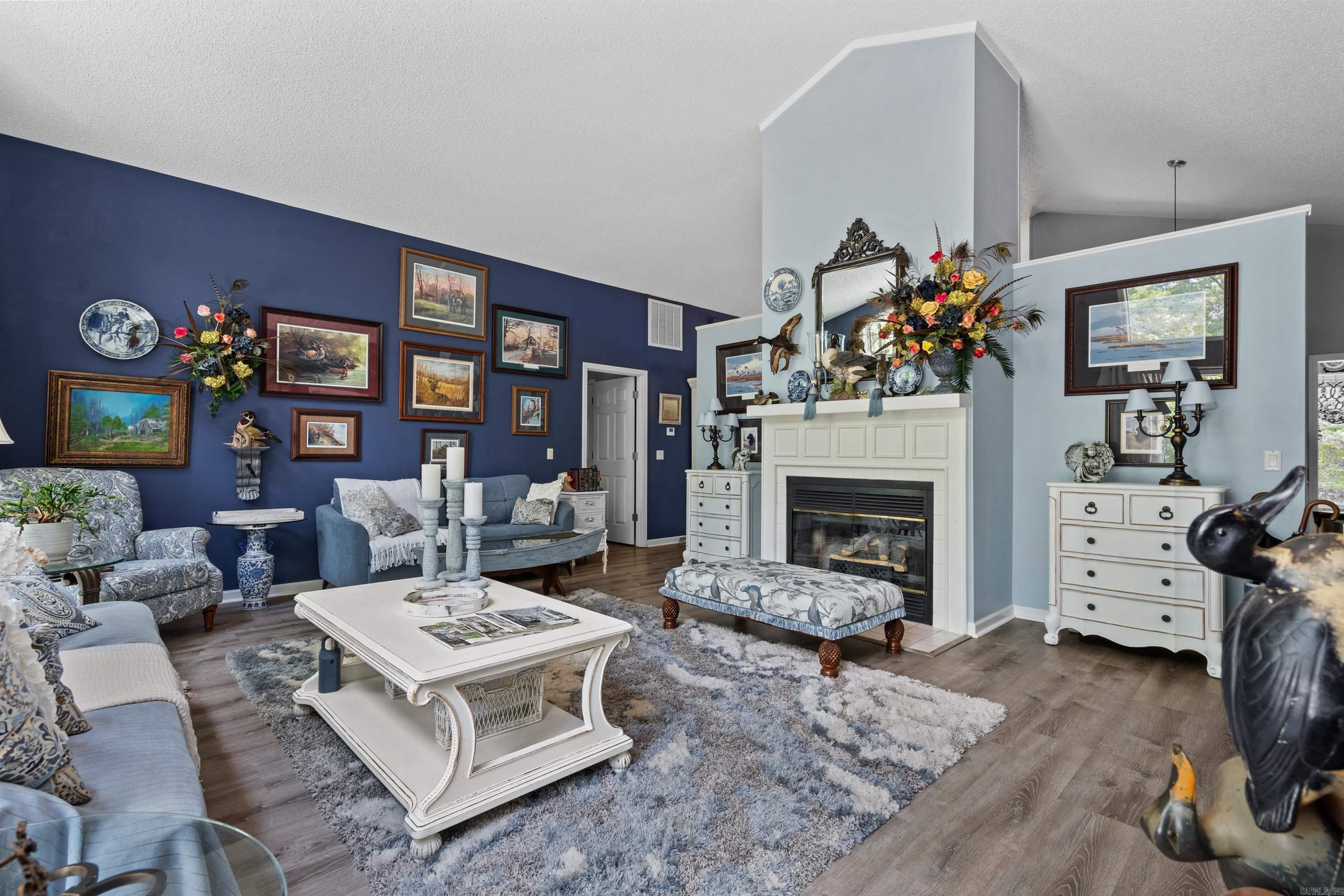 ZAFIRO - Residential