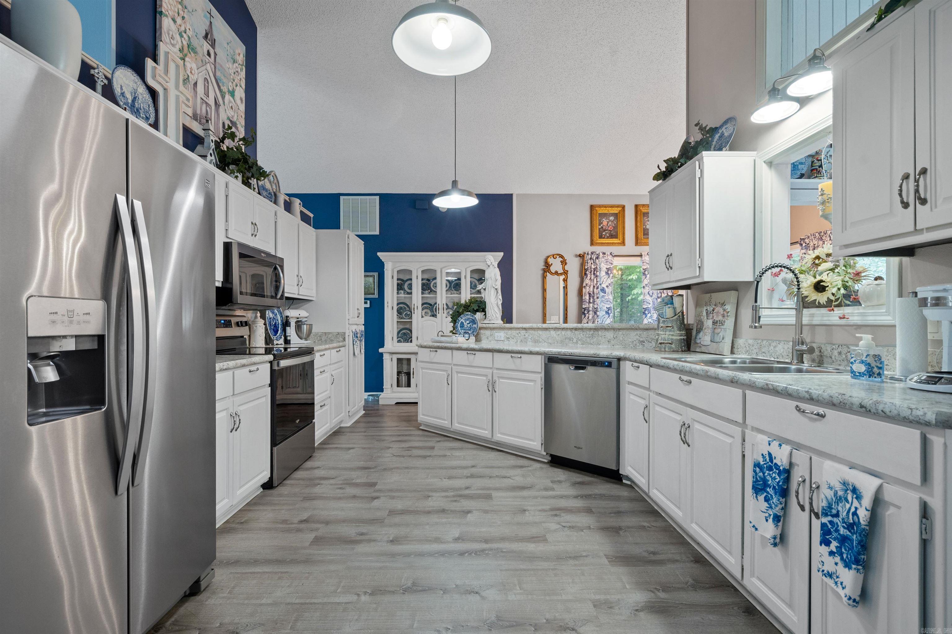 ZAFIRO - Residential