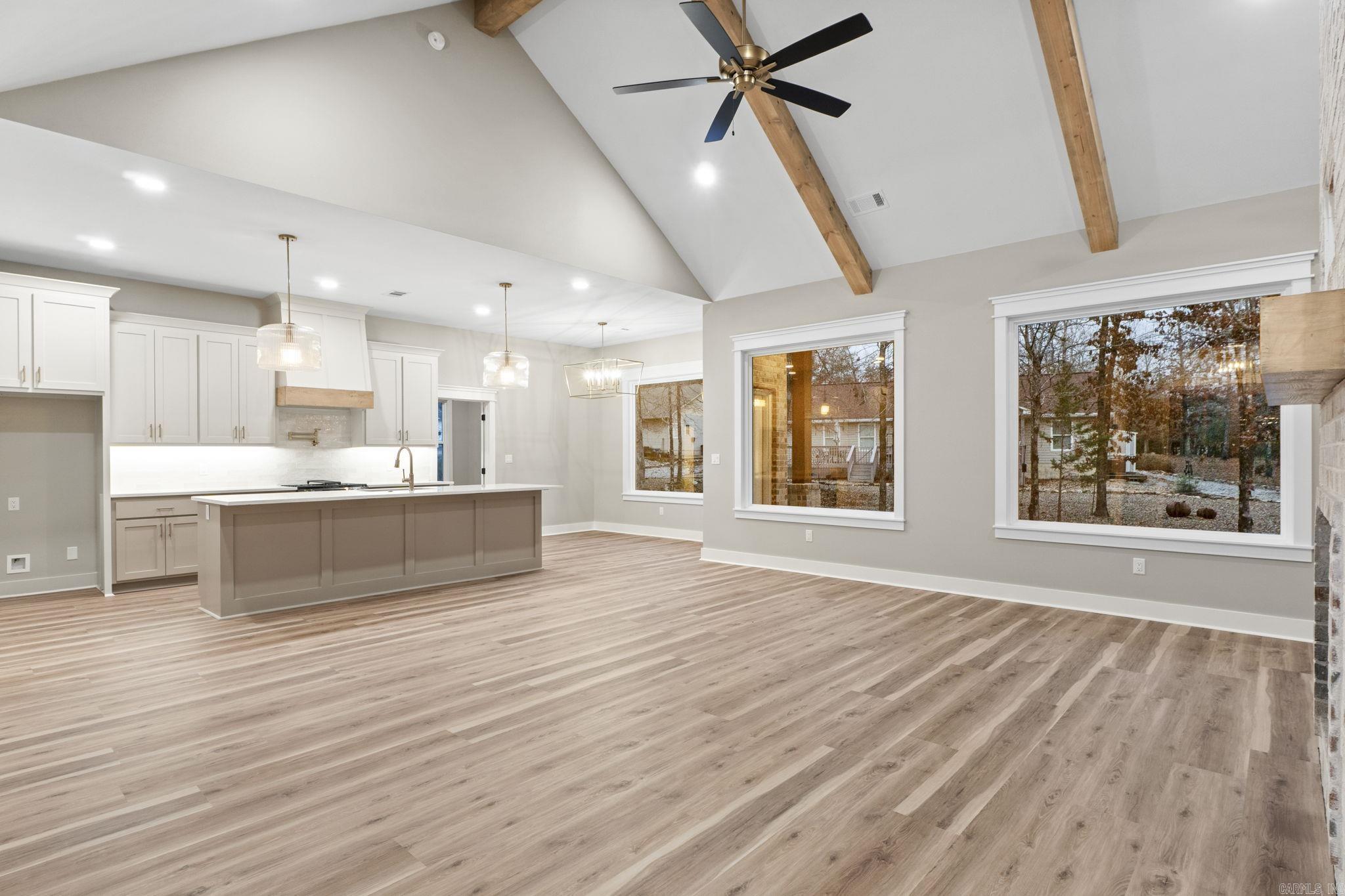 Sorpresa - Residential