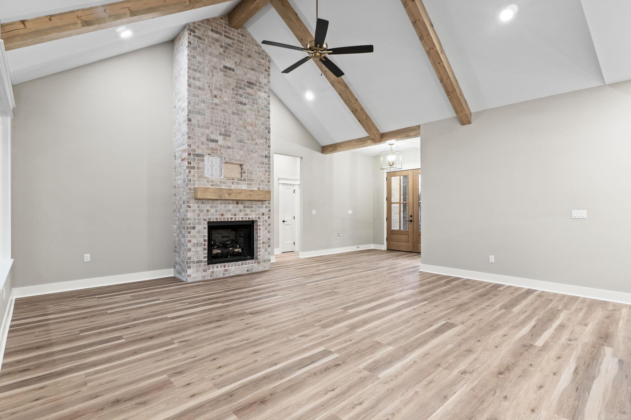 Sorpresa - Residential