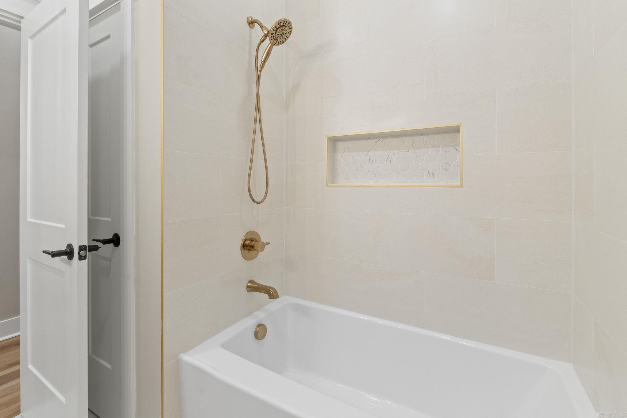 Sorpresa - Residential