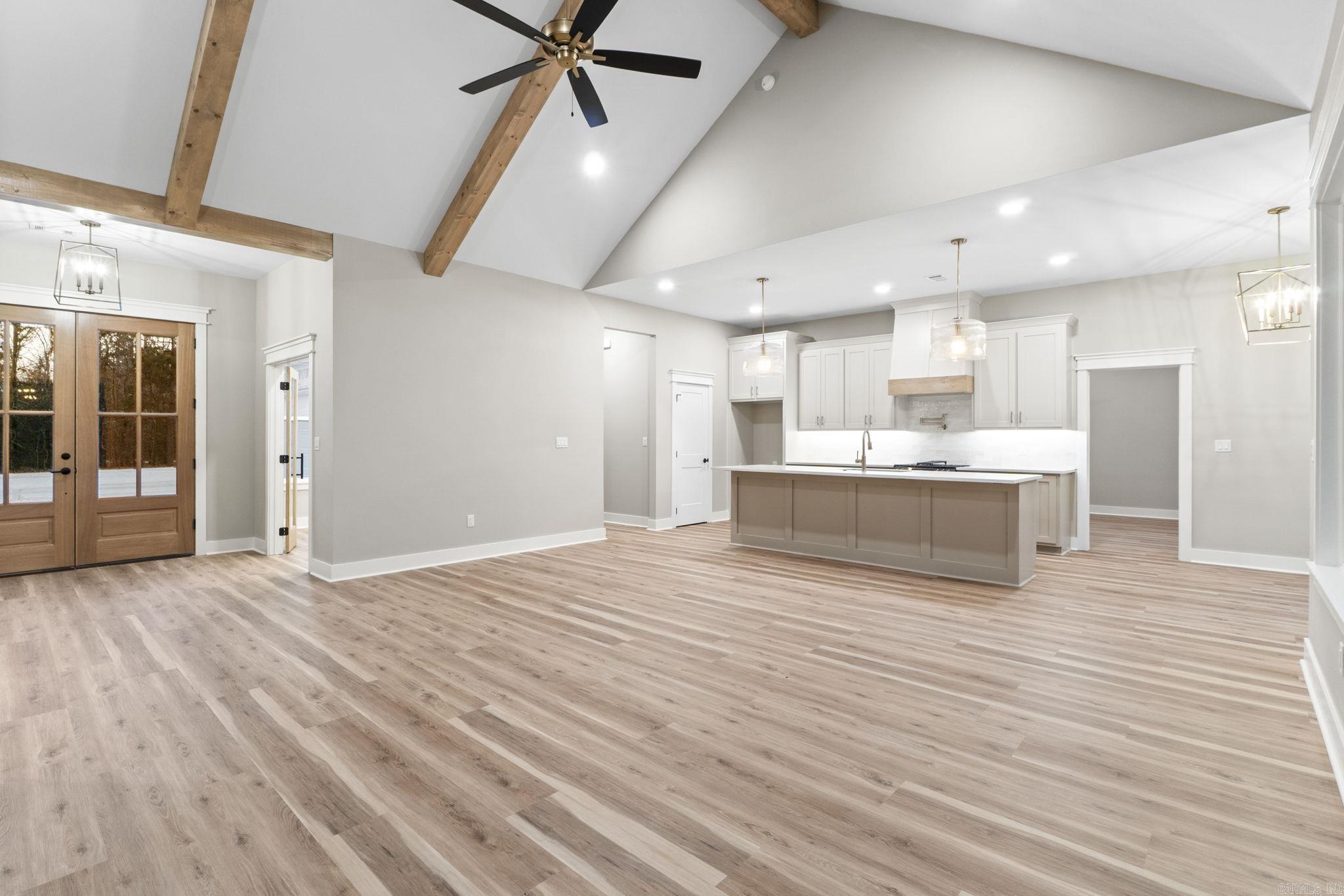 Sorpresa - Residential