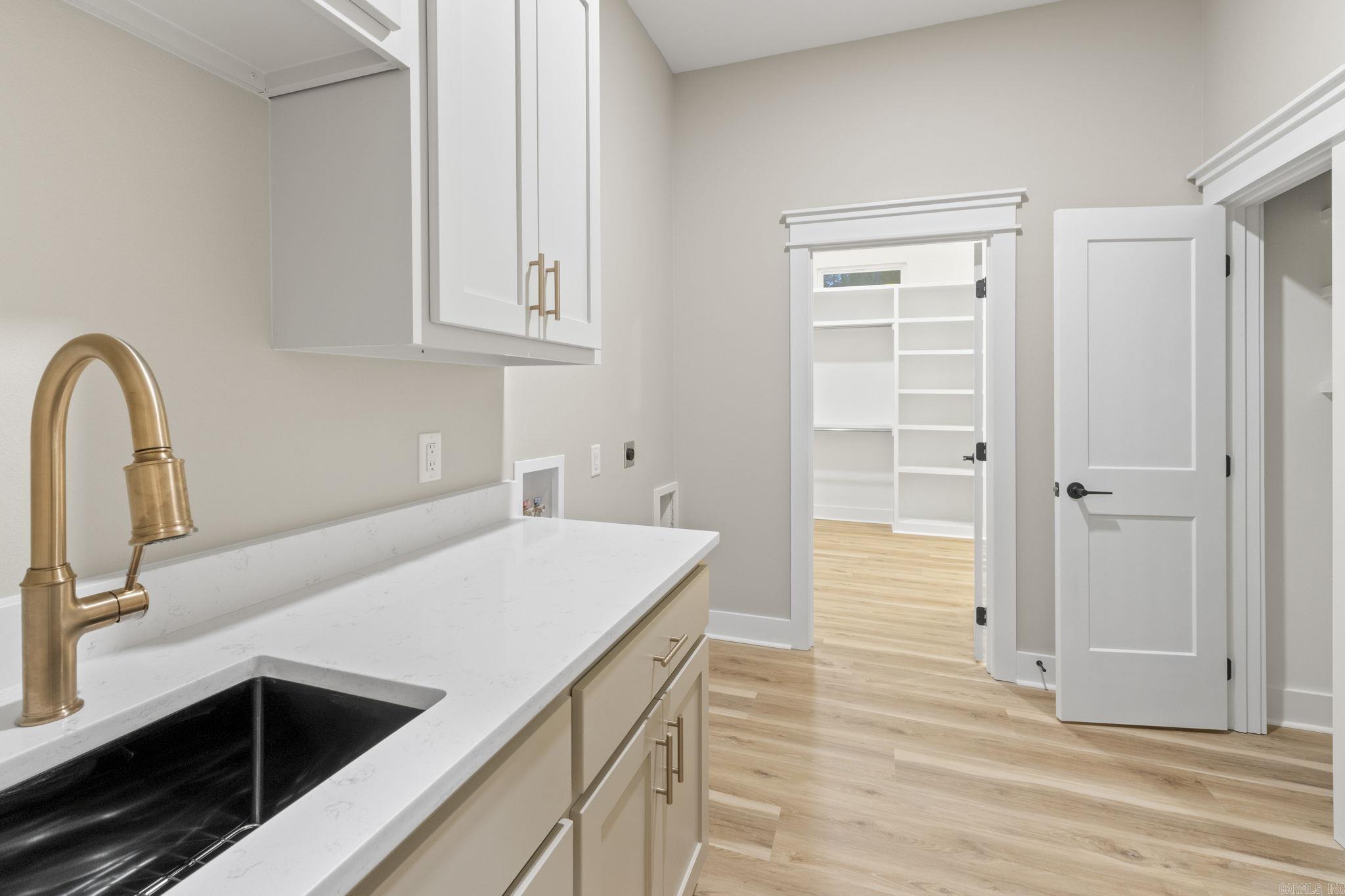 Sorpresa - Residential