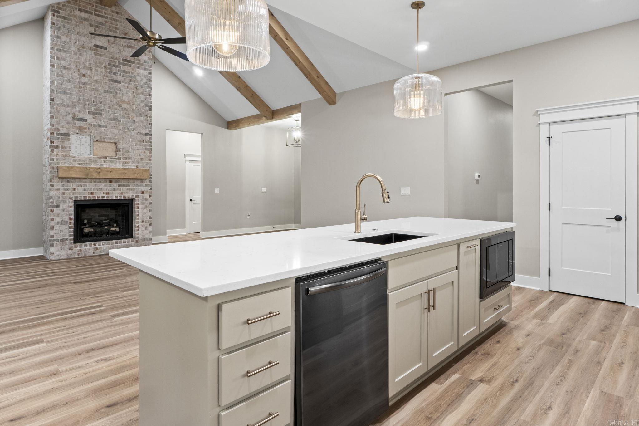 Sorpresa - Residential