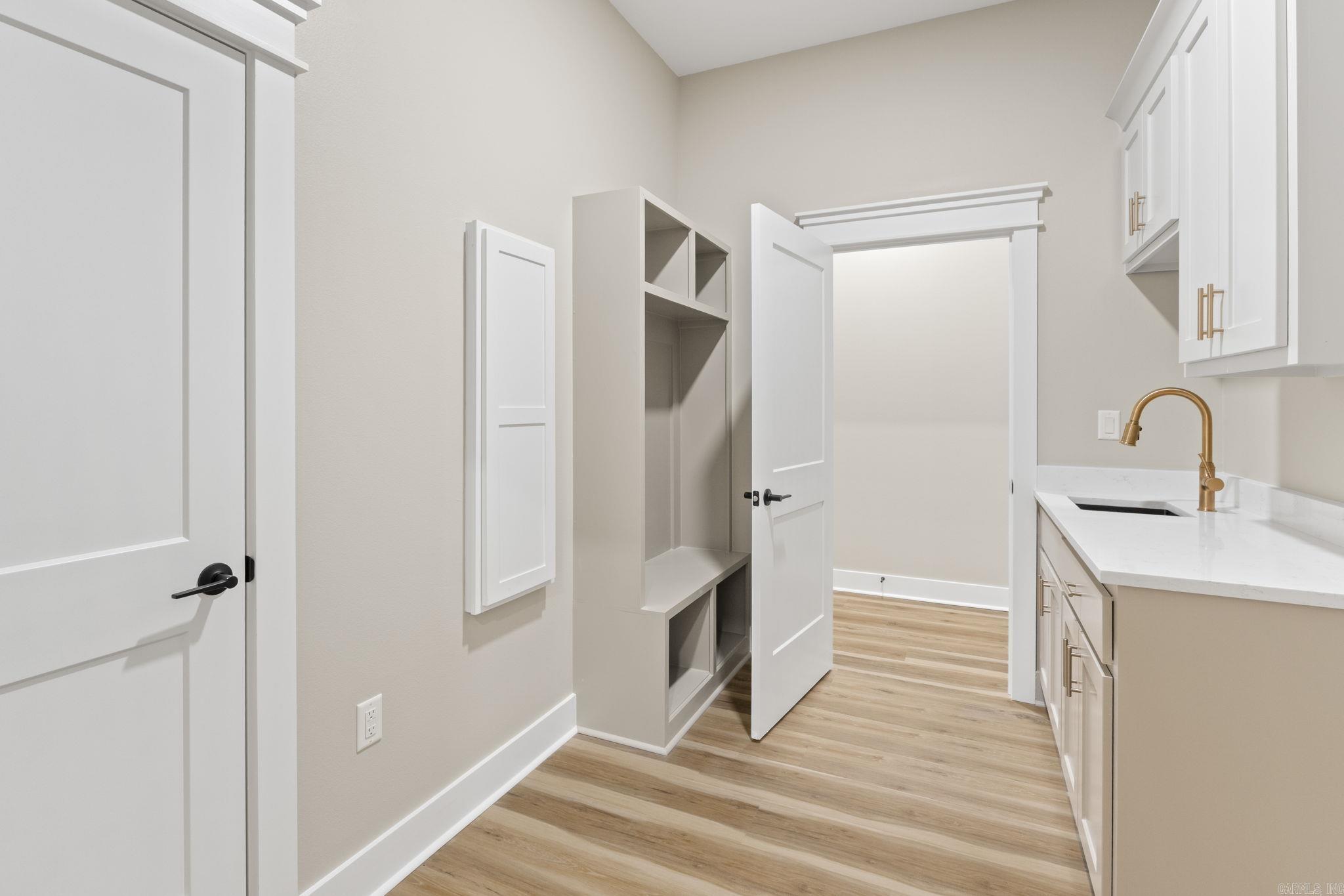 Sorpresa - Residential