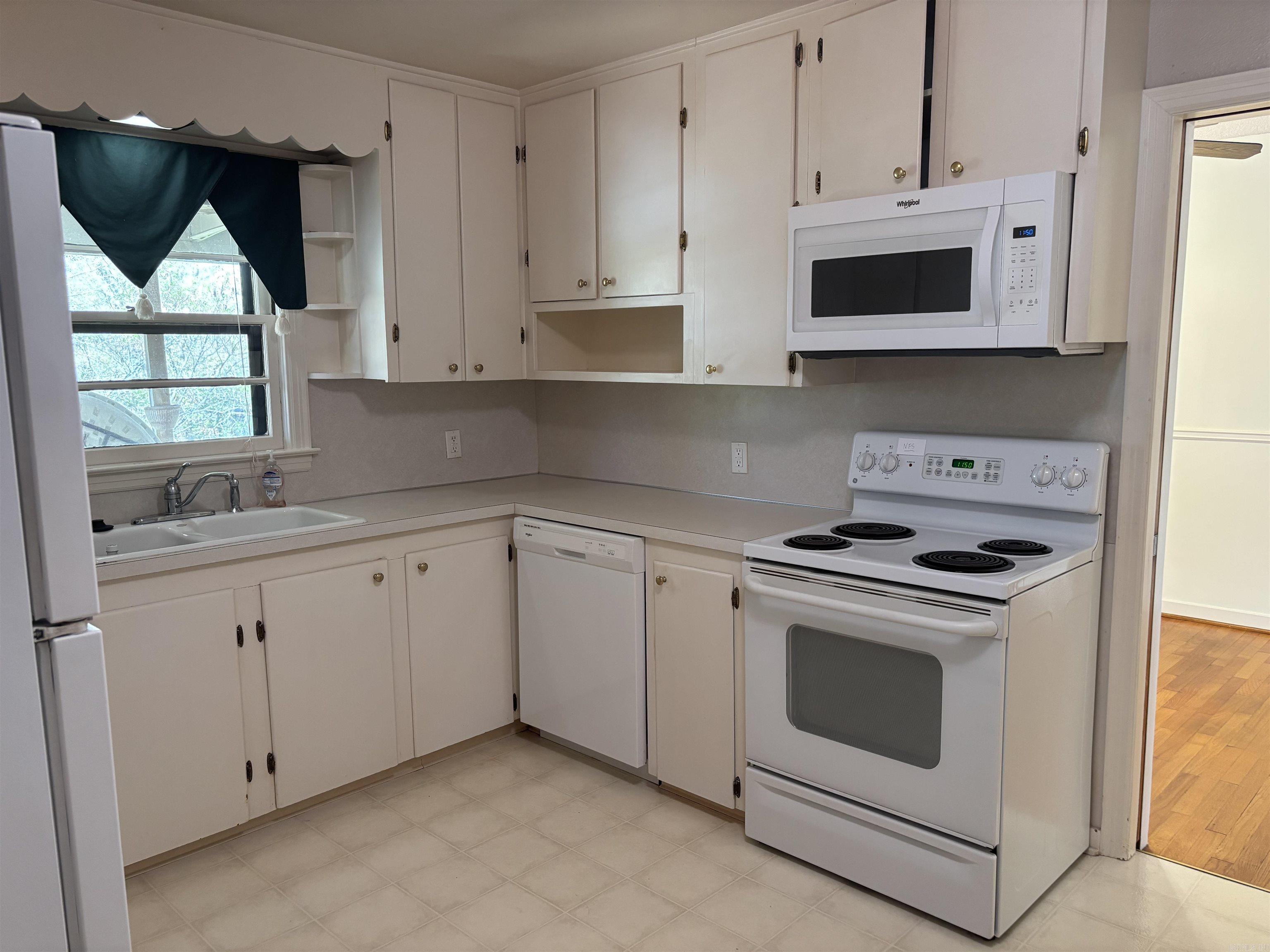 KINGWOOD PLACE - Residential