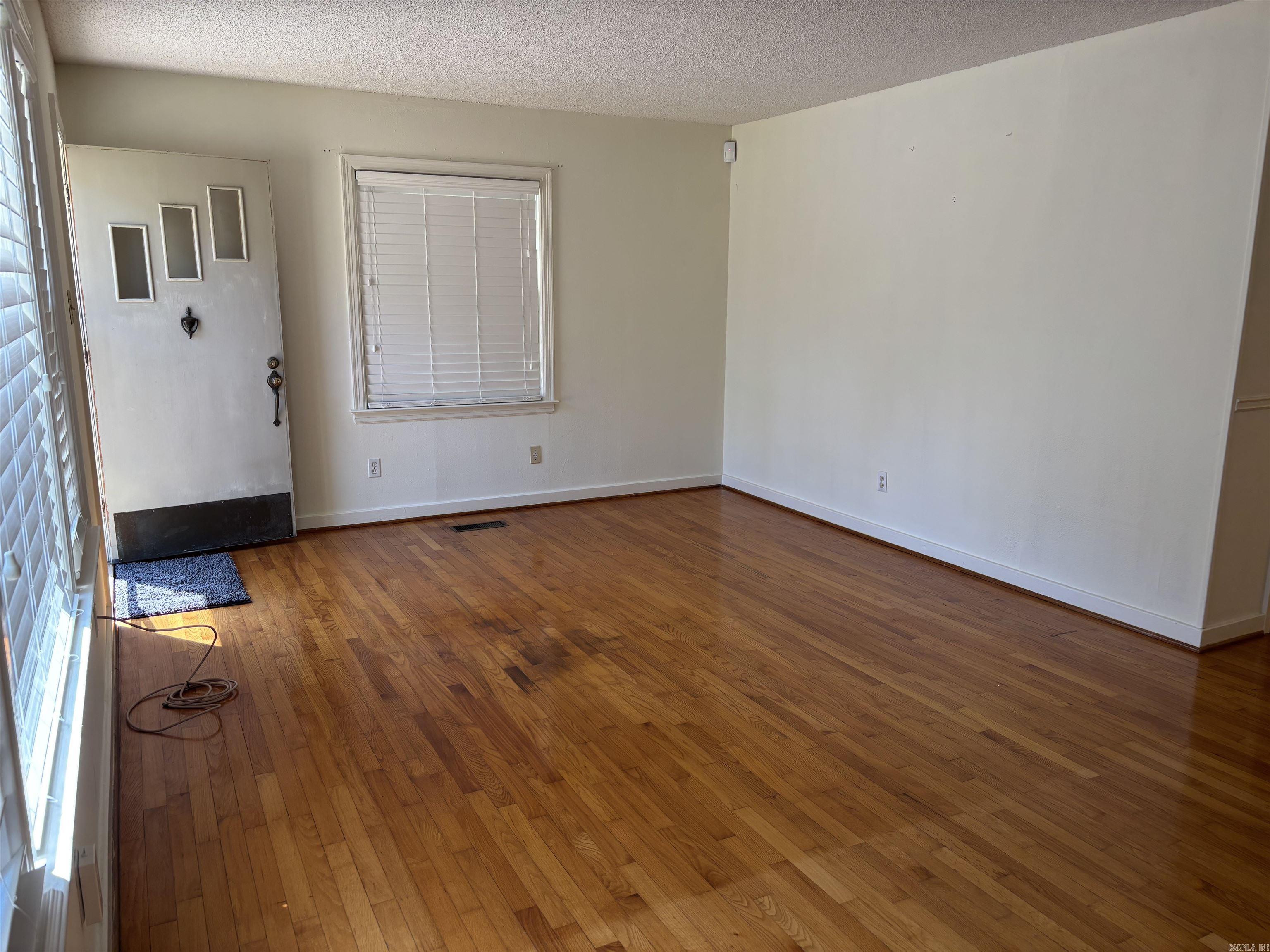 KINGWOOD PLACE - Residential