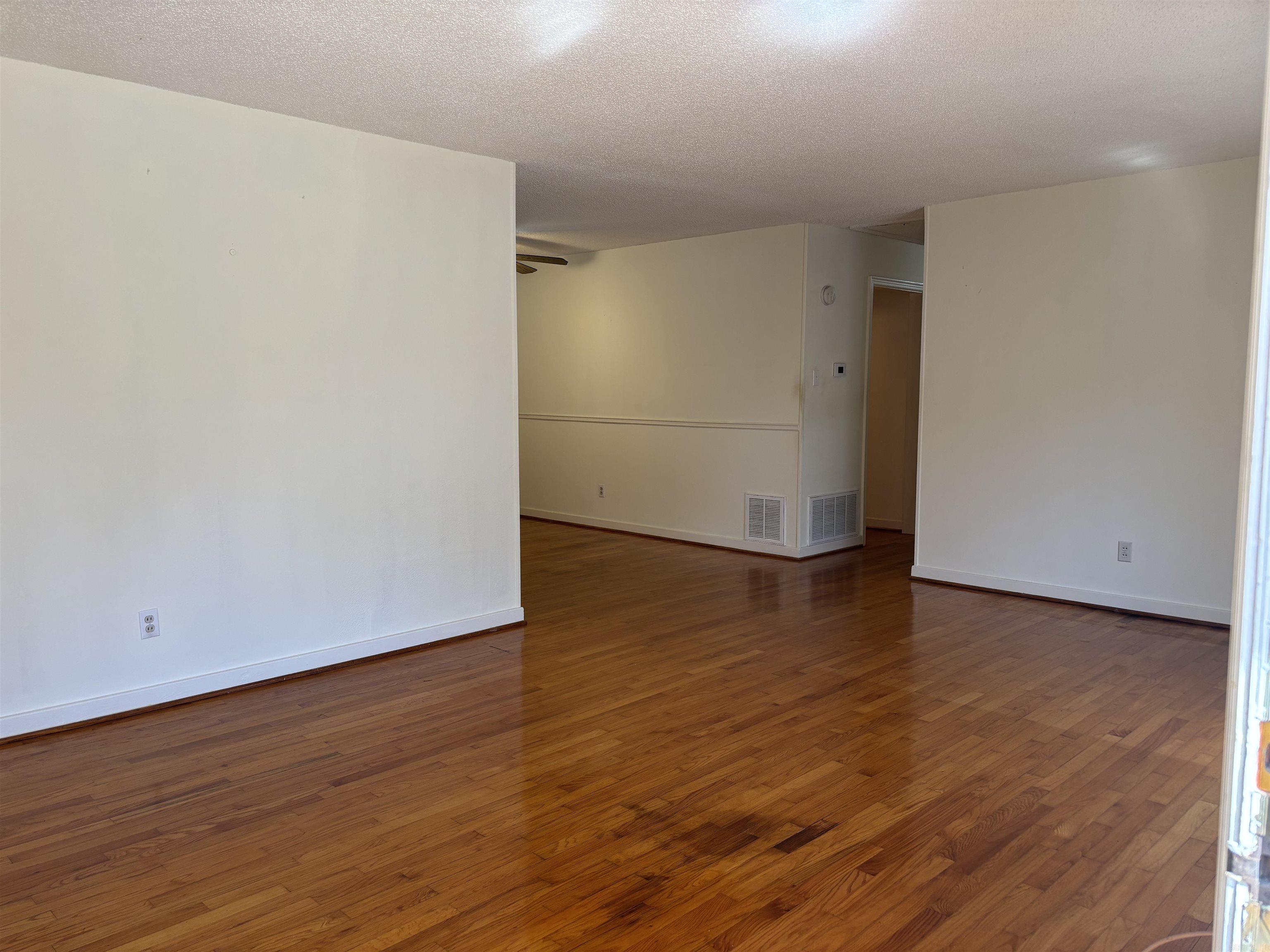 KINGWOOD PLACE - Residential