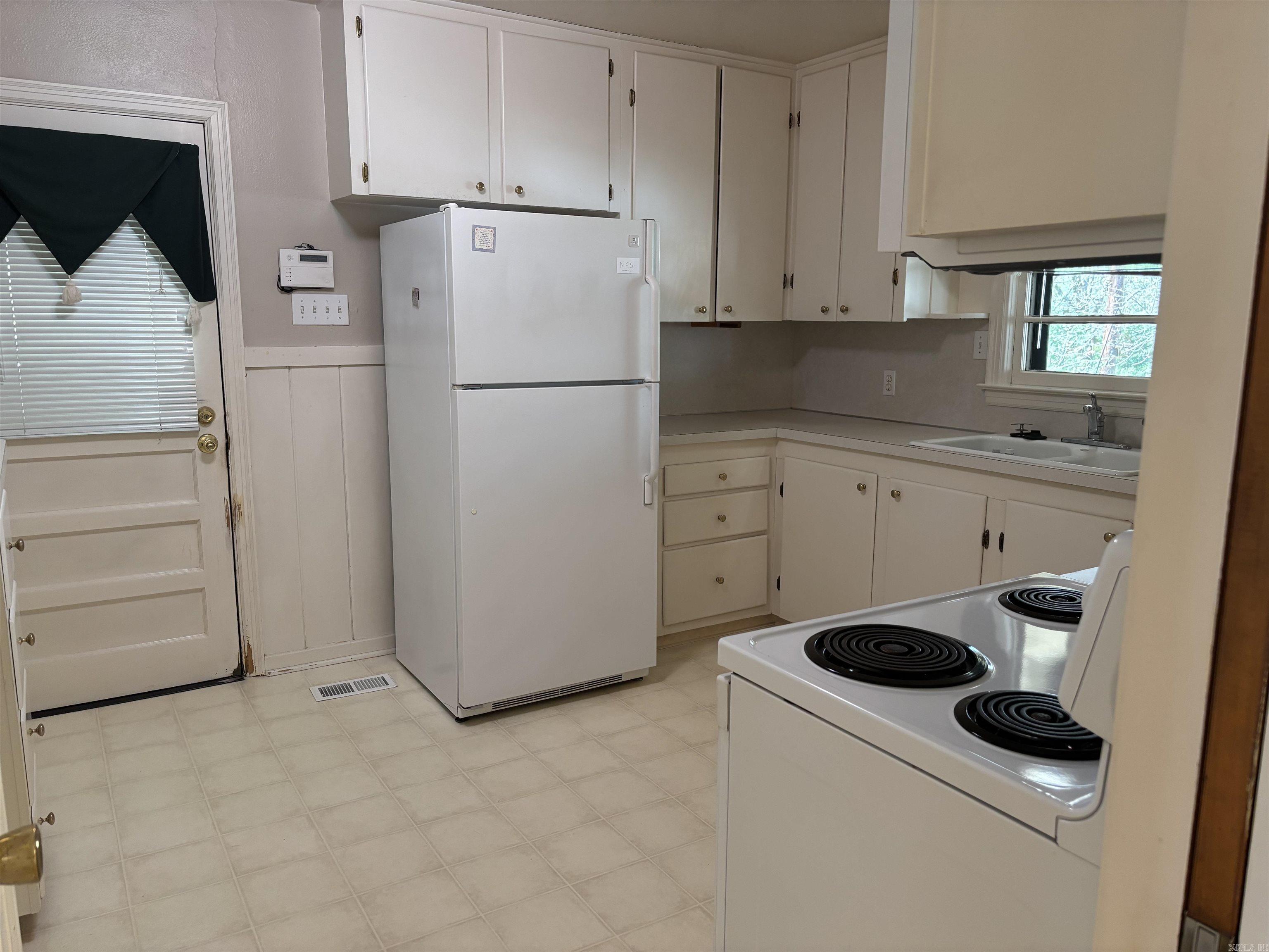 KINGWOOD PLACE - Residential