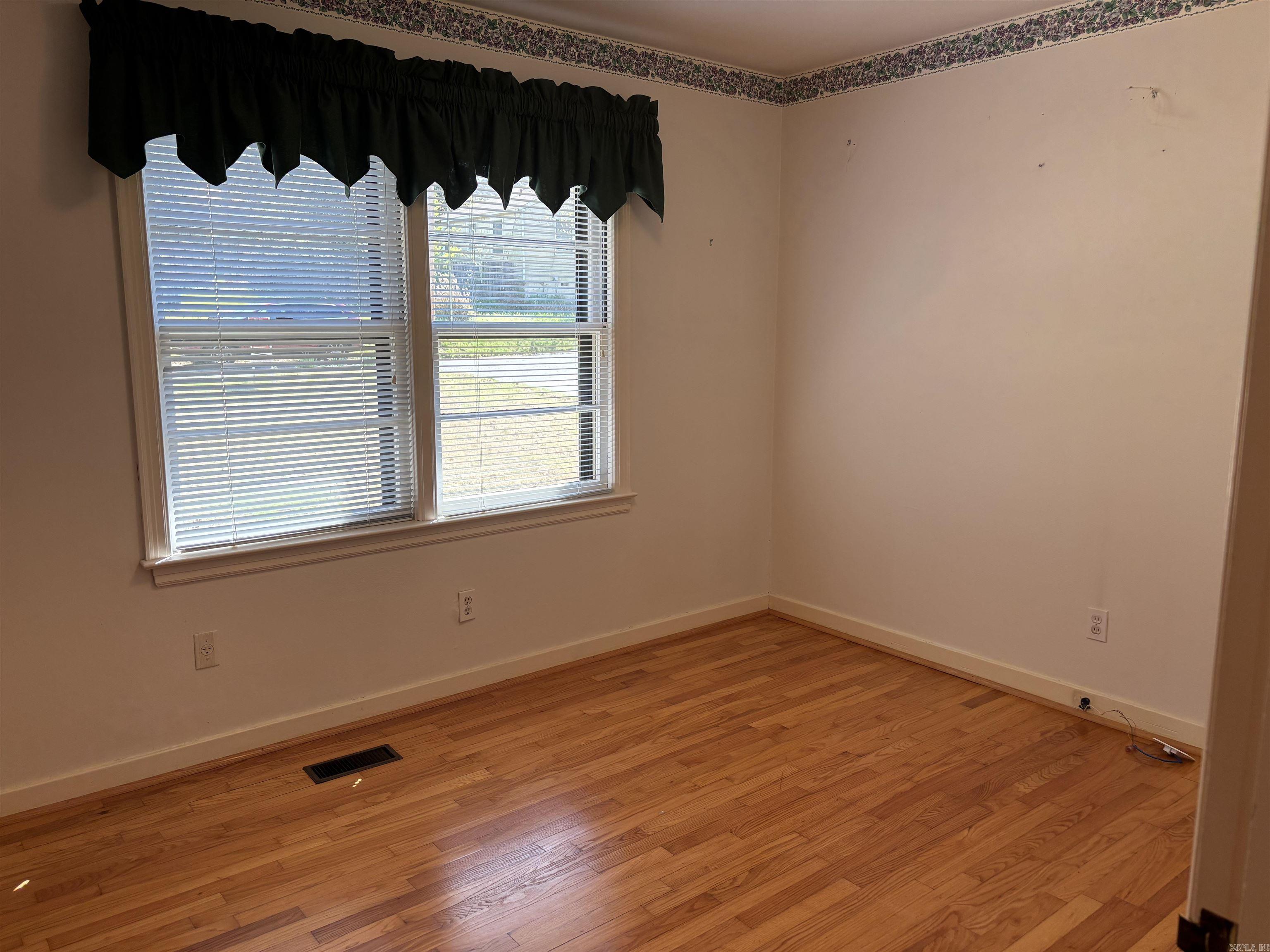 KINGWOOD PLACE - Residential