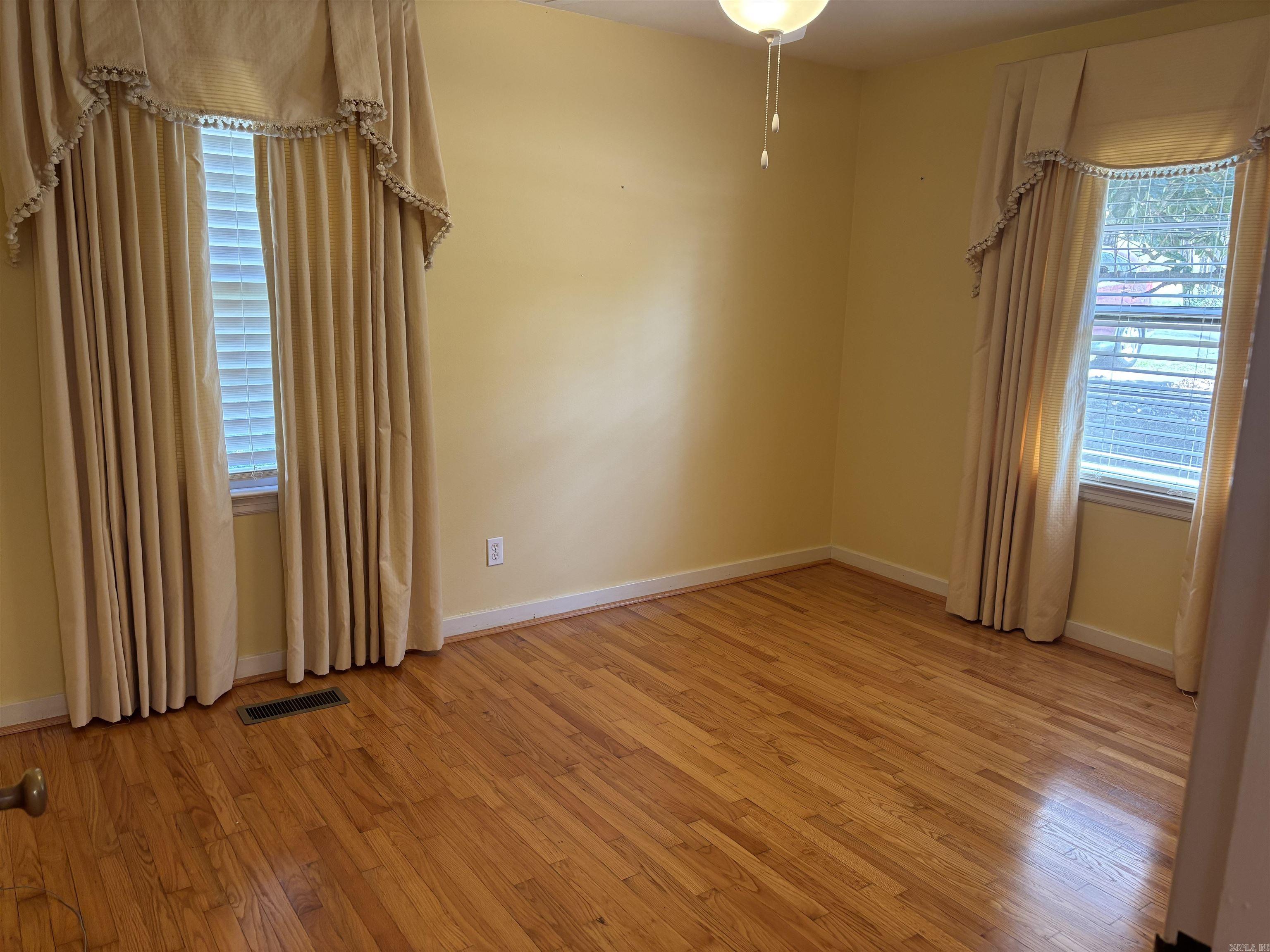 KINGWOOD PLACE - Residential