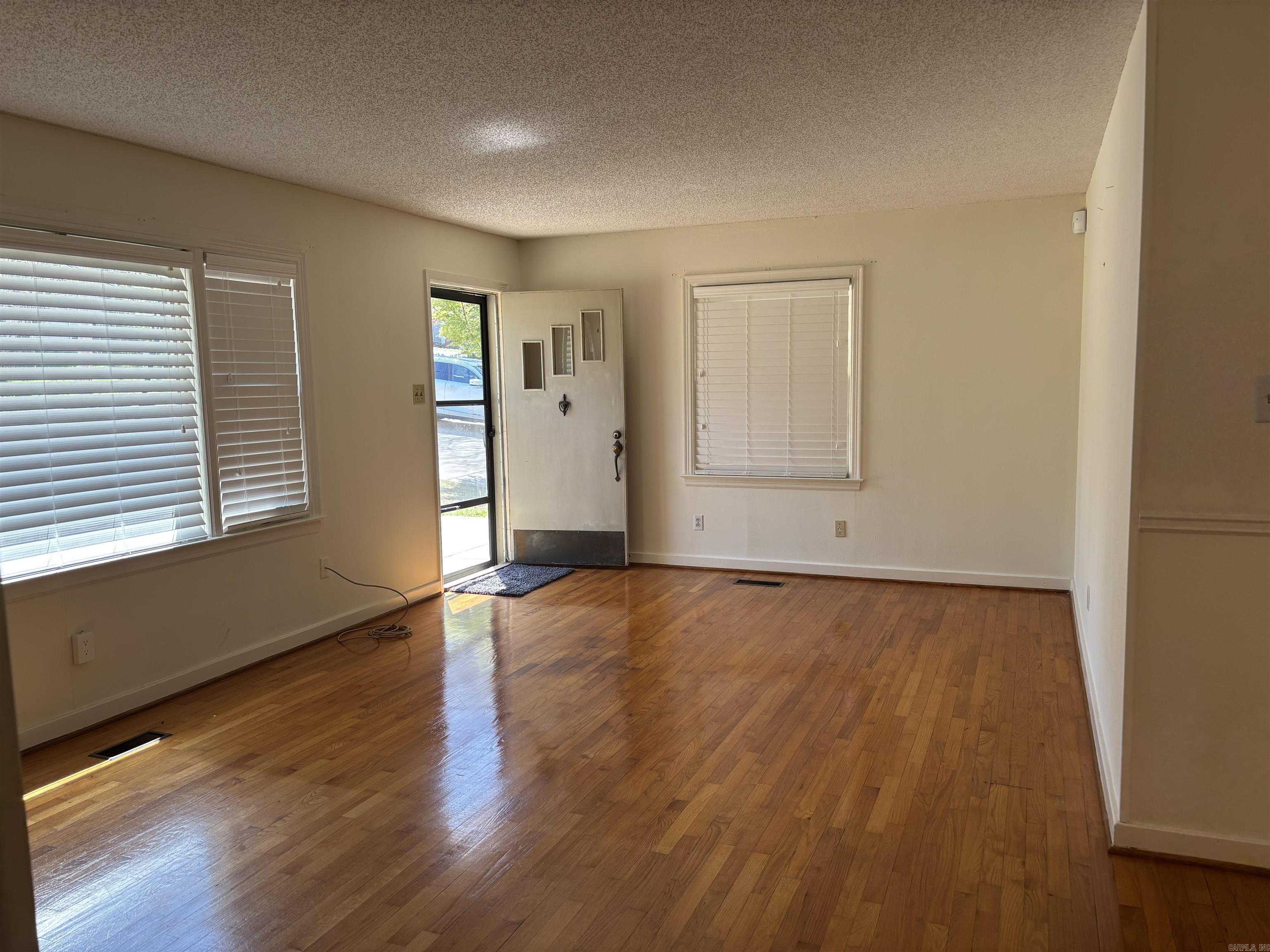 KINGWOOD PLACE - Residential