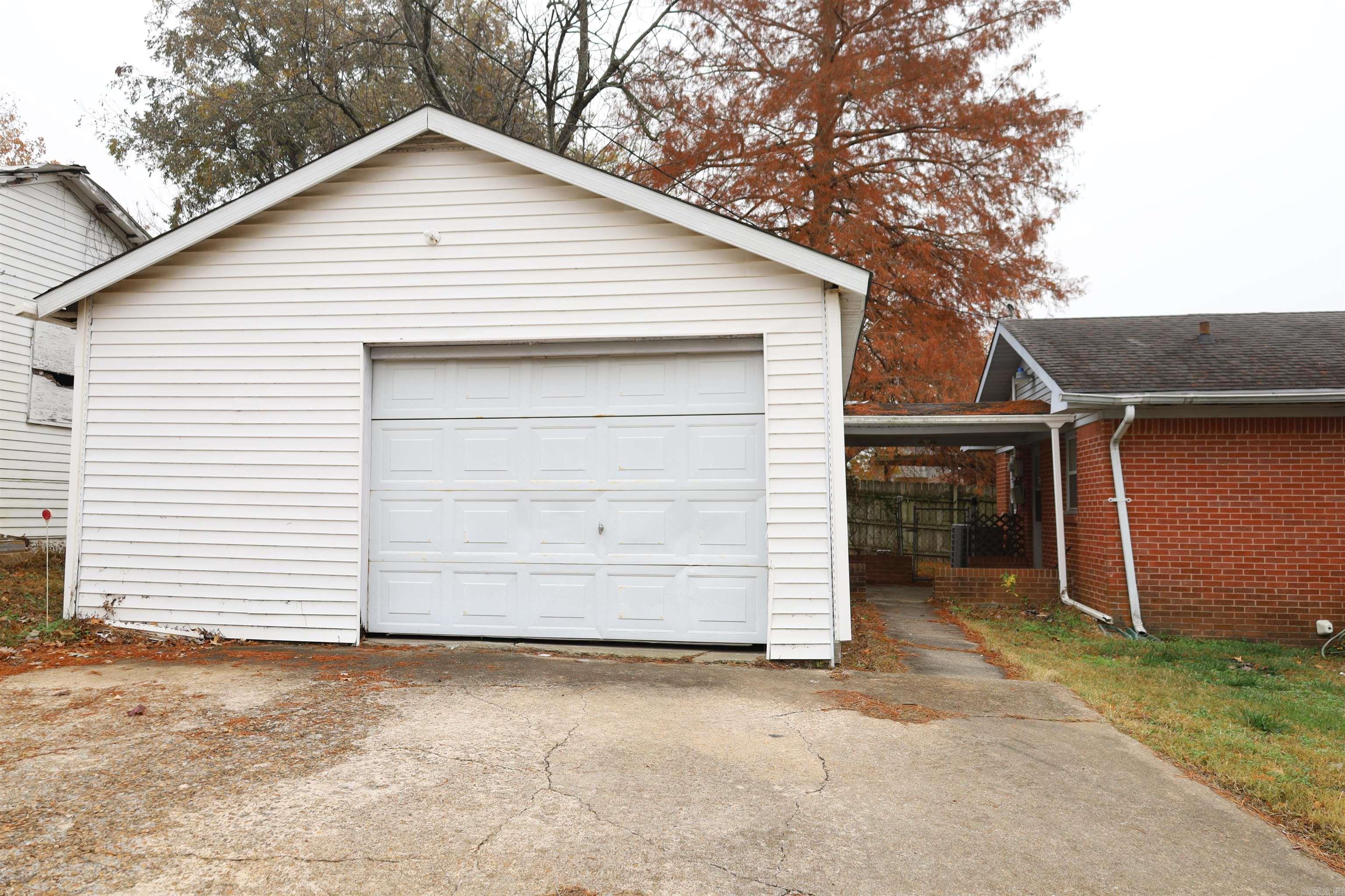 McDonalds Fifth - Residential