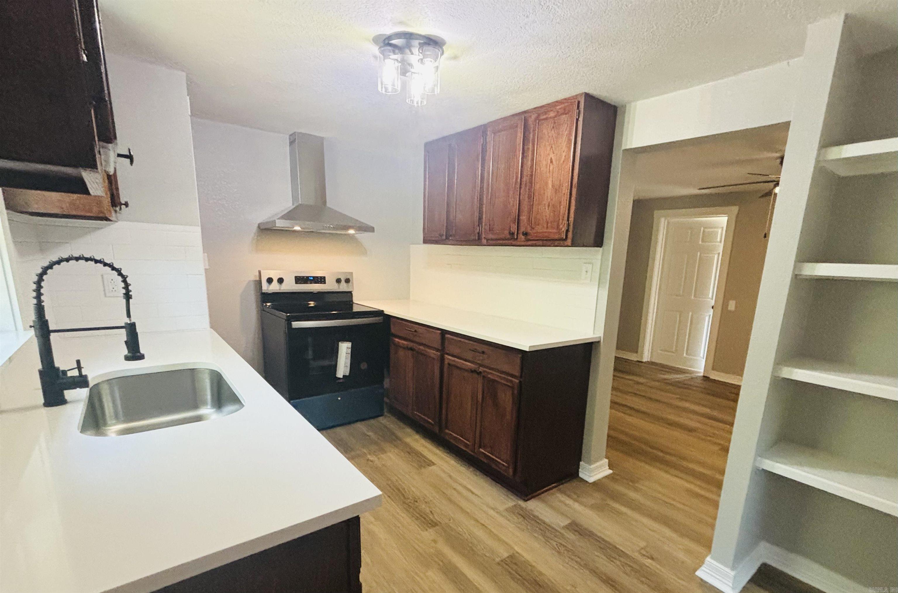 MOORE ADD - Residential