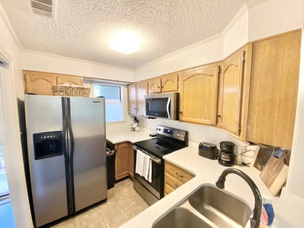 CAMBRIDGE COURT - Residential