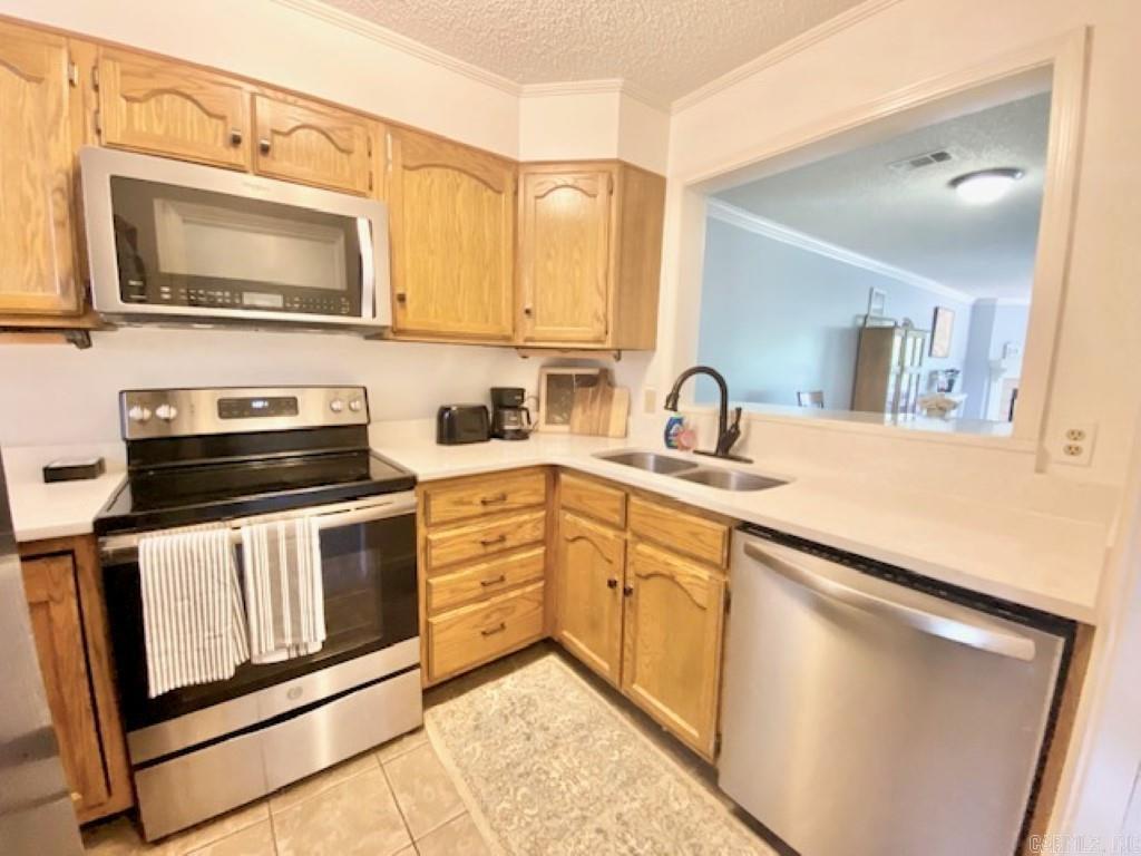 CAMBRIDGE COURT - Residential