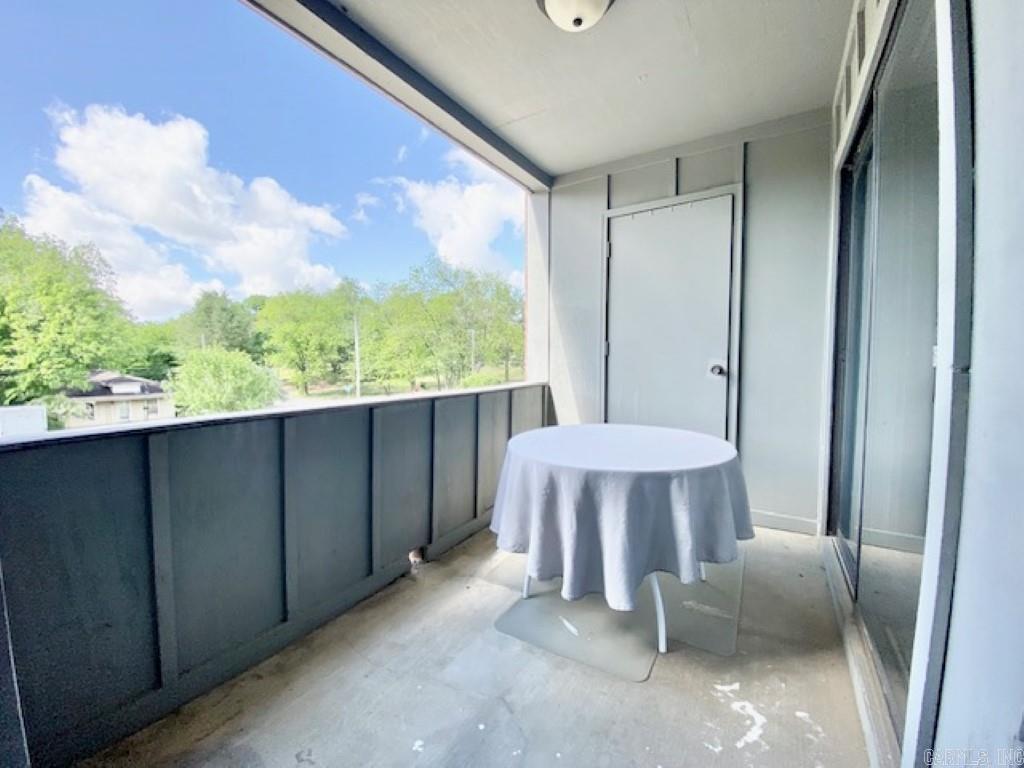 CAMBRIDGE COURT - Residential