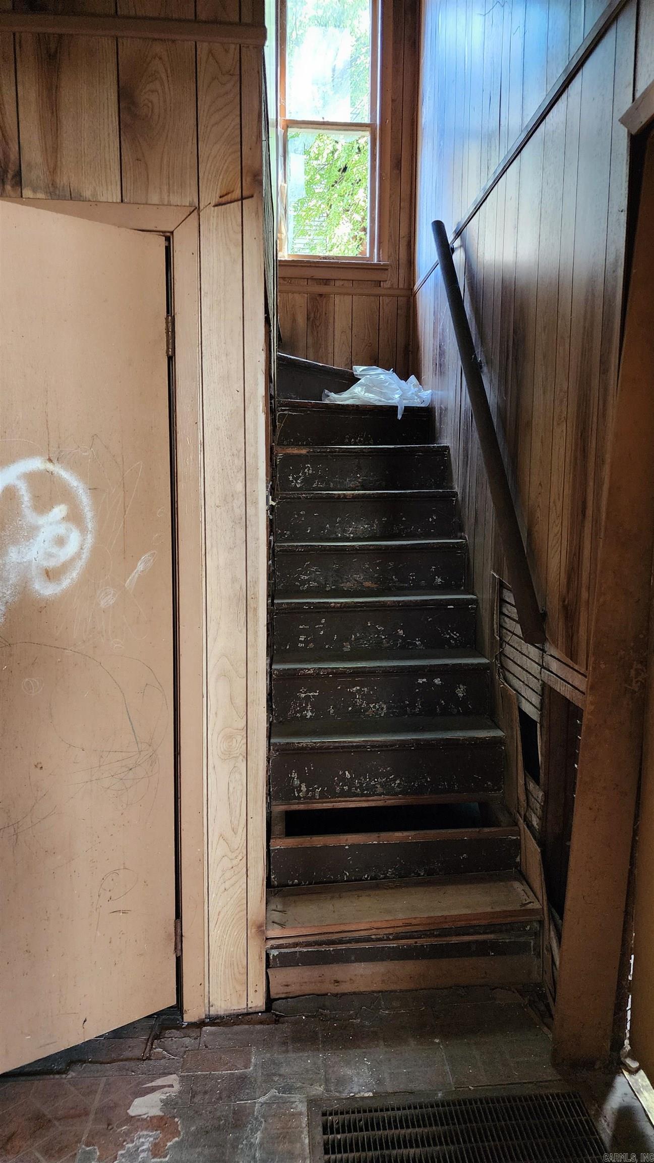 OAK TERRACE - Residential