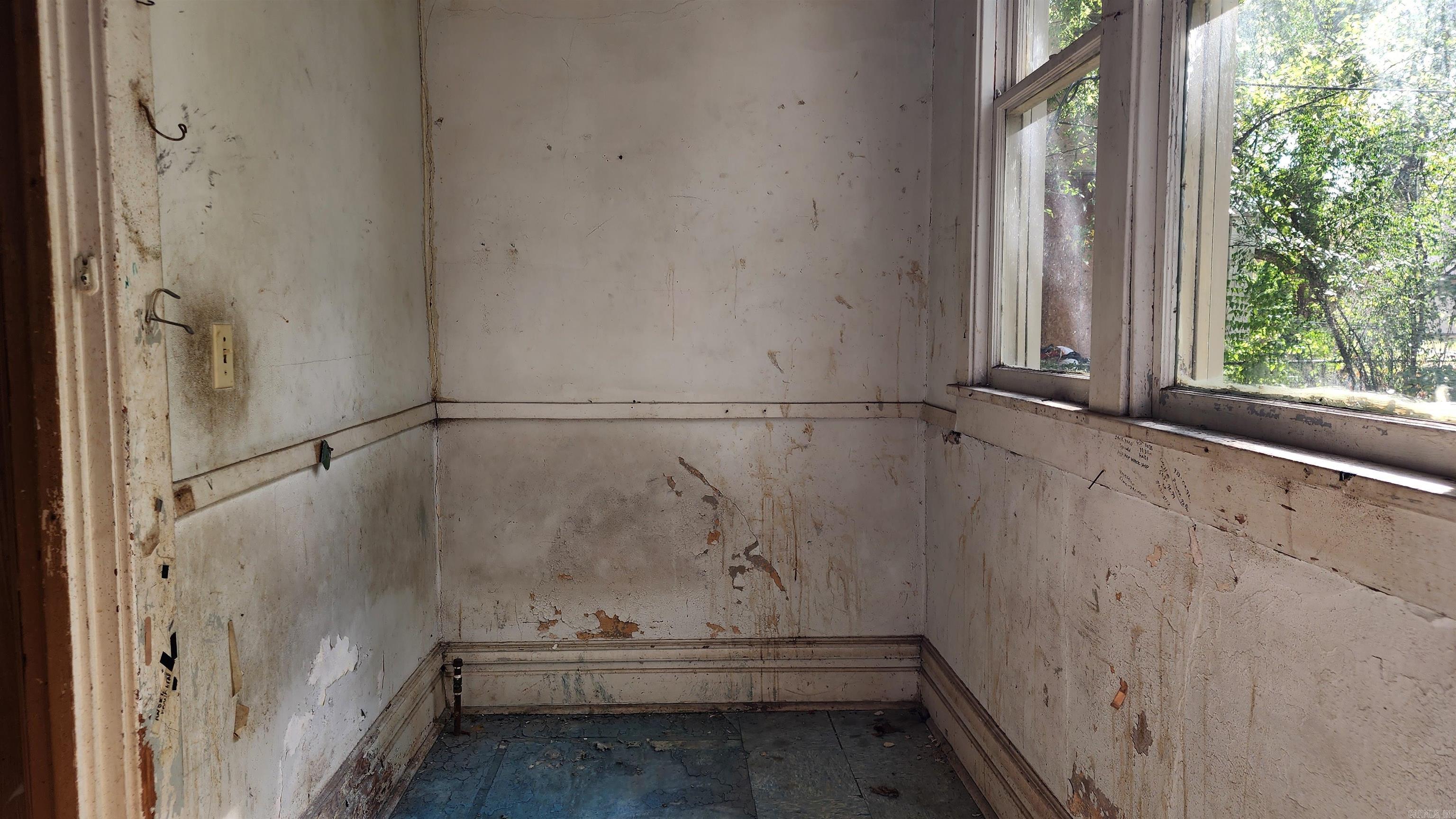 OAK TERRACE - Residential