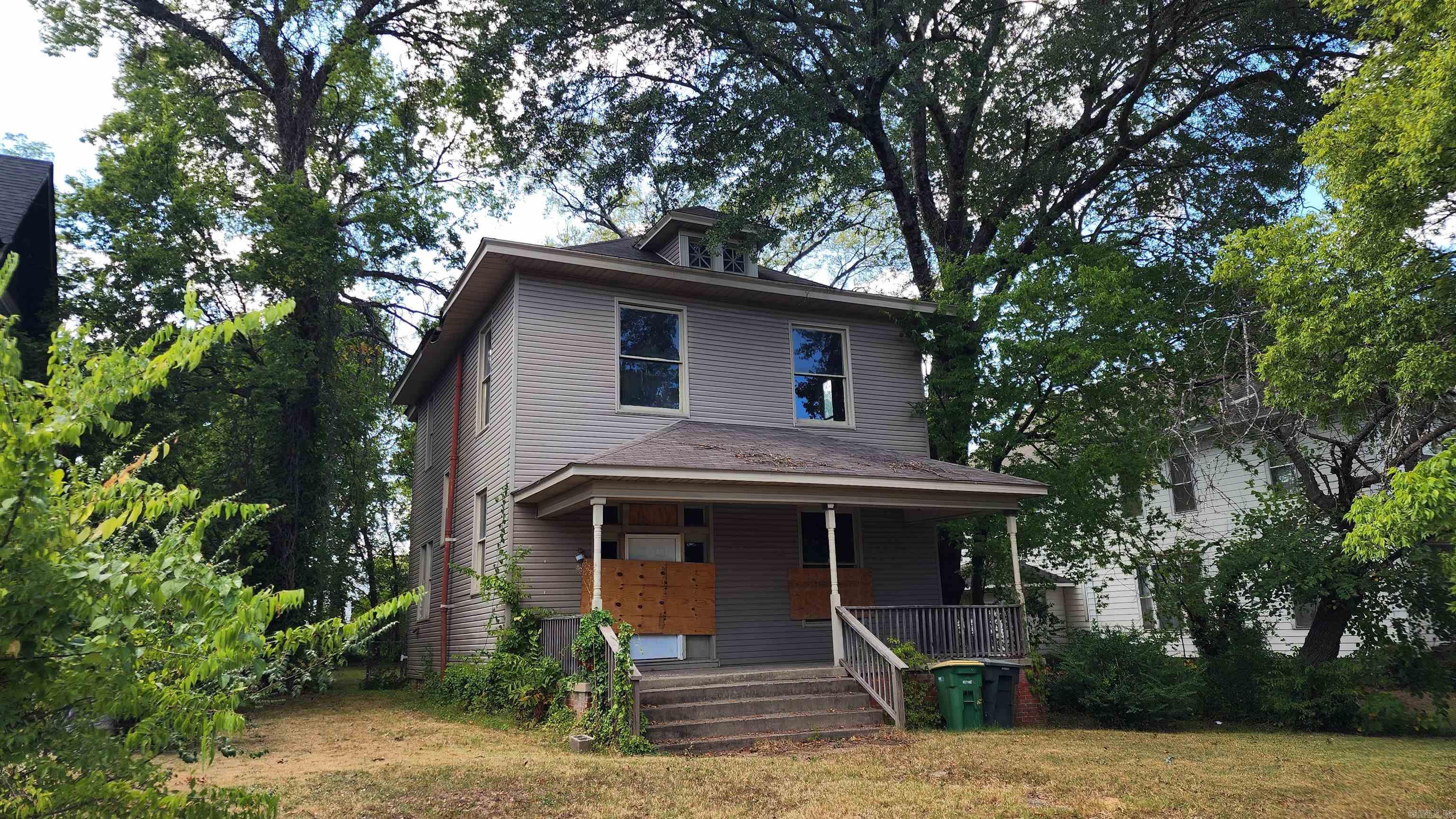 OAK TERRACE - Residential