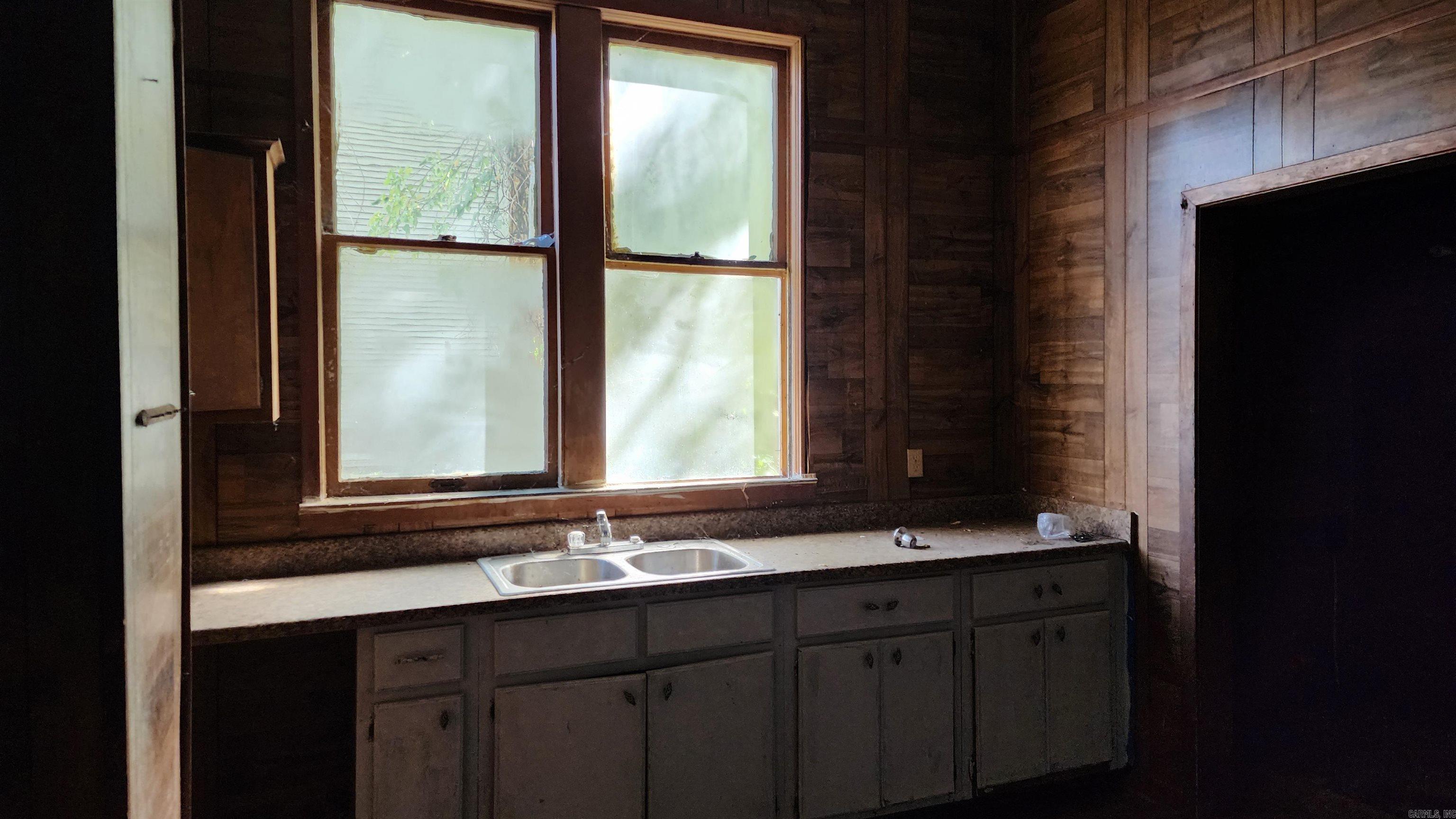 OAK TERRACE - Residential