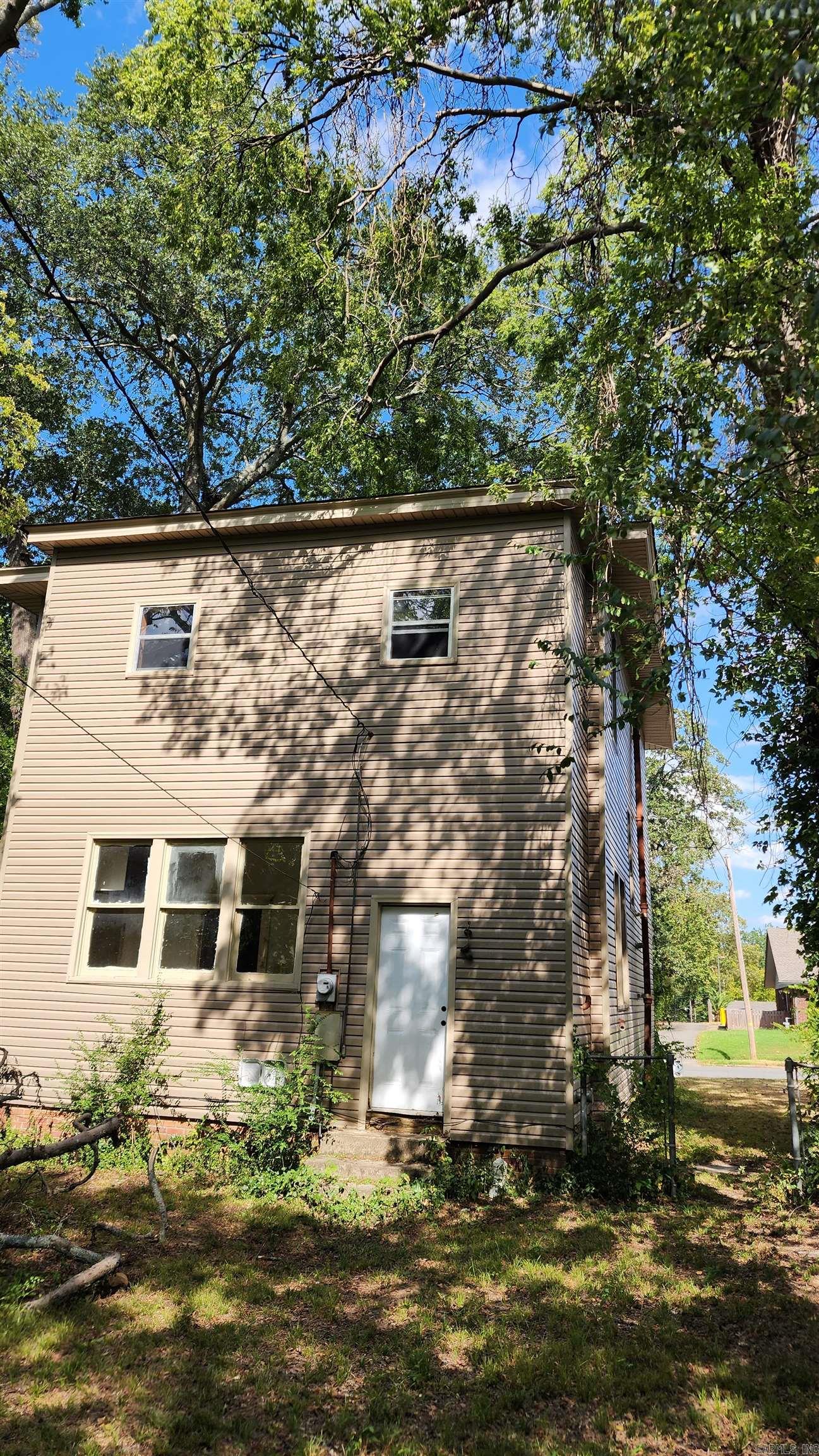 OAK TERRACE - Residential