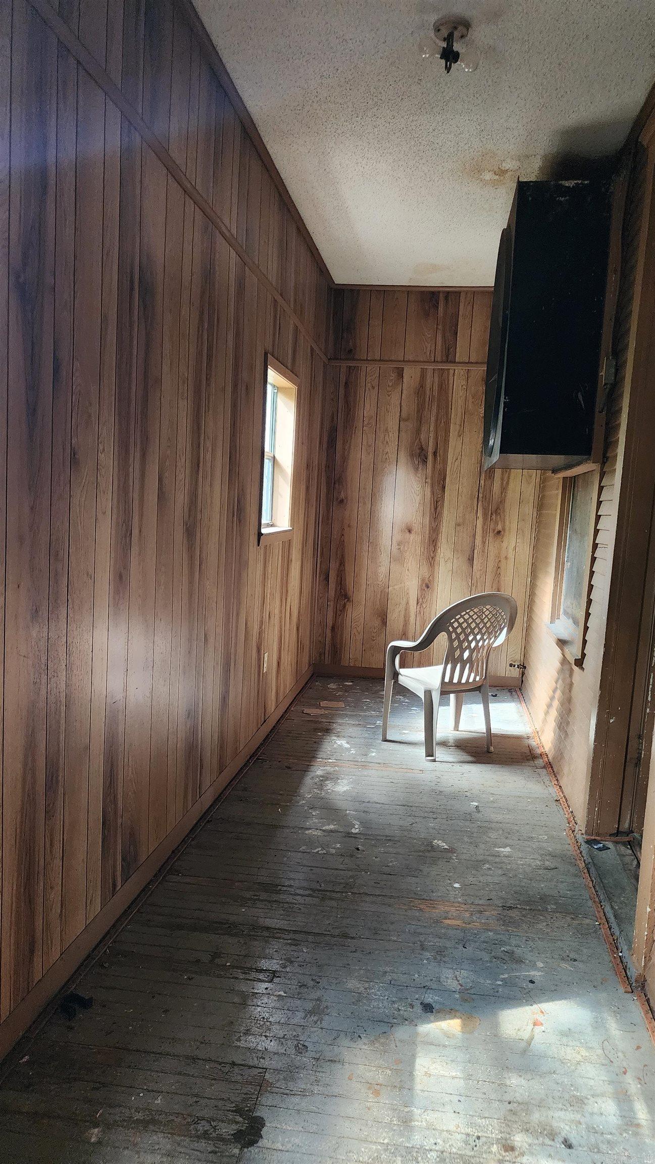 OAK TERRACE - Residential