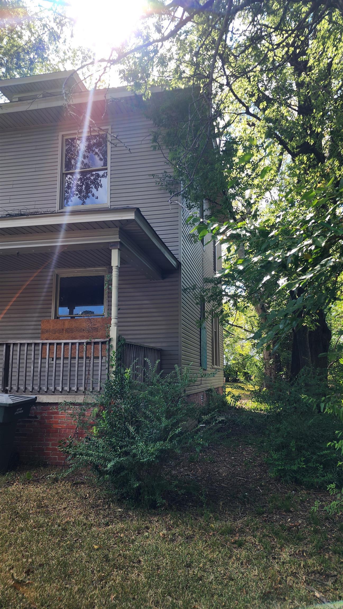 OAK TERRACE - Residential