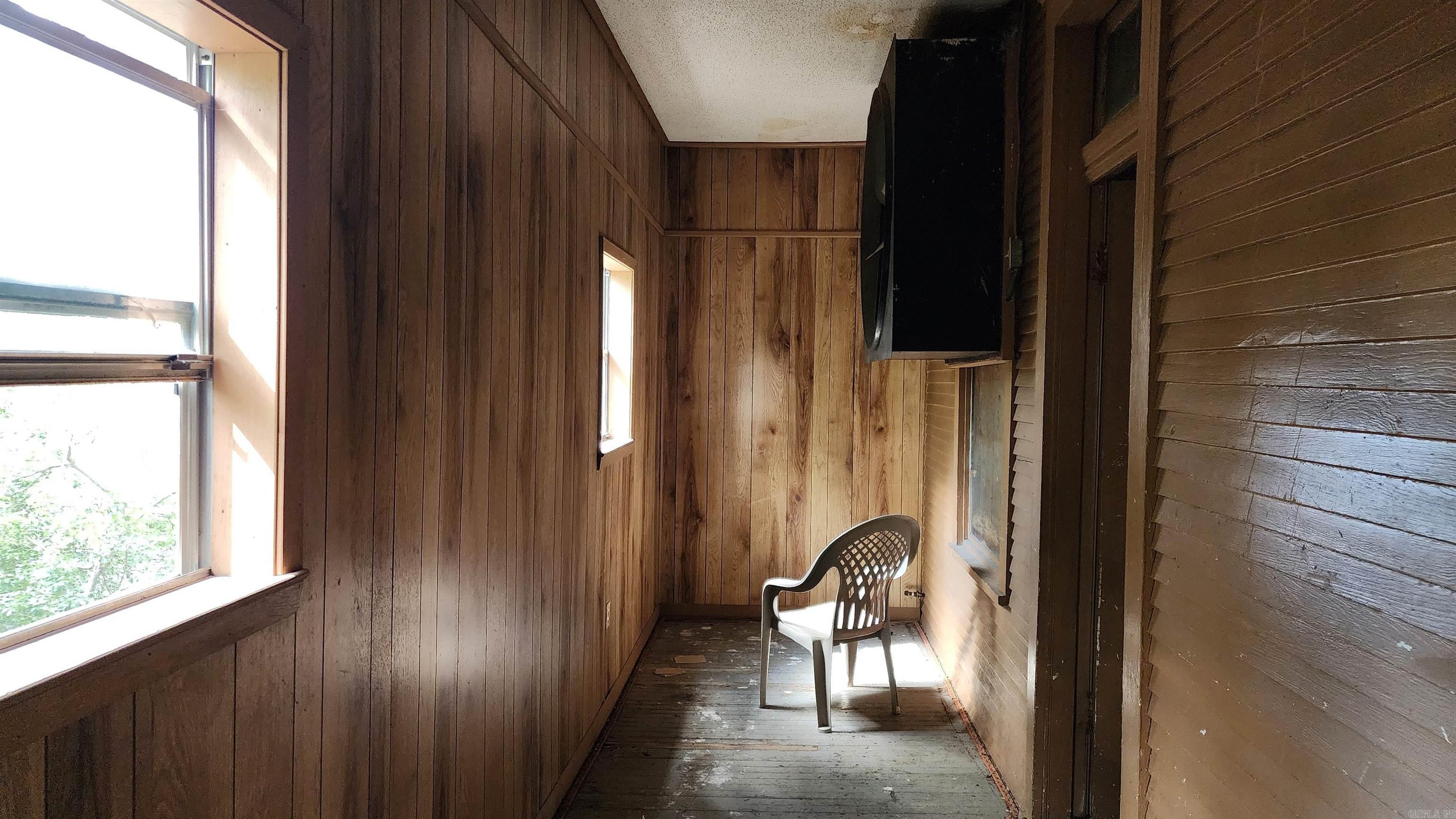 OAK TERRACE - Residential