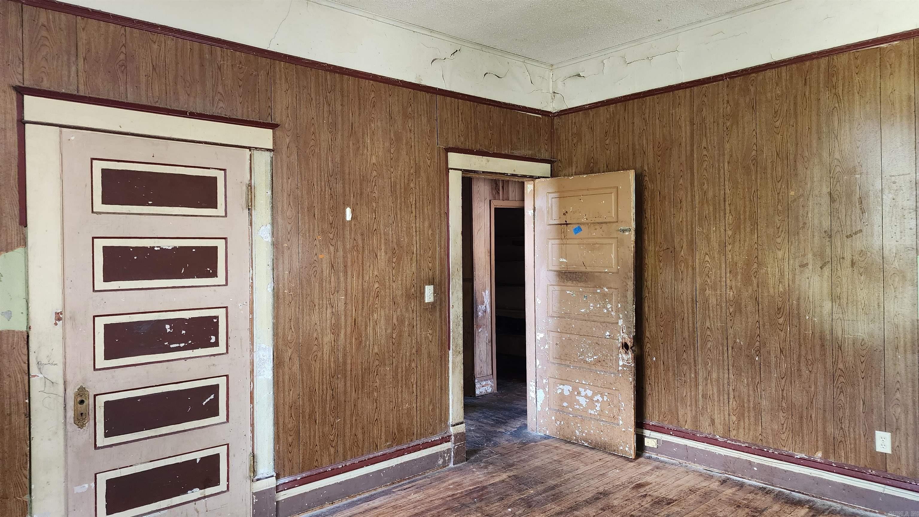 OAK TERRACE - Residential