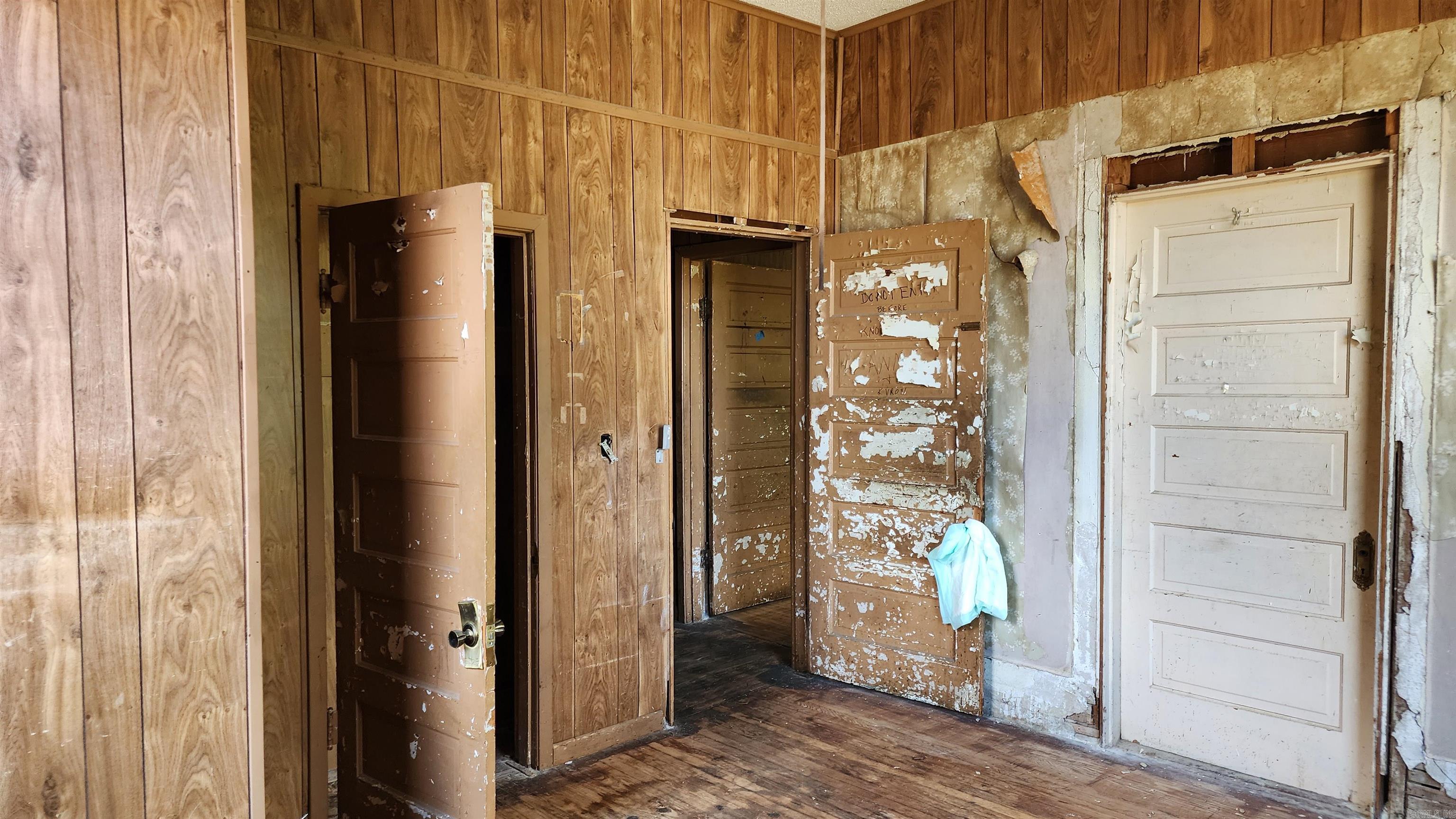 OAK TERRACE - Residential