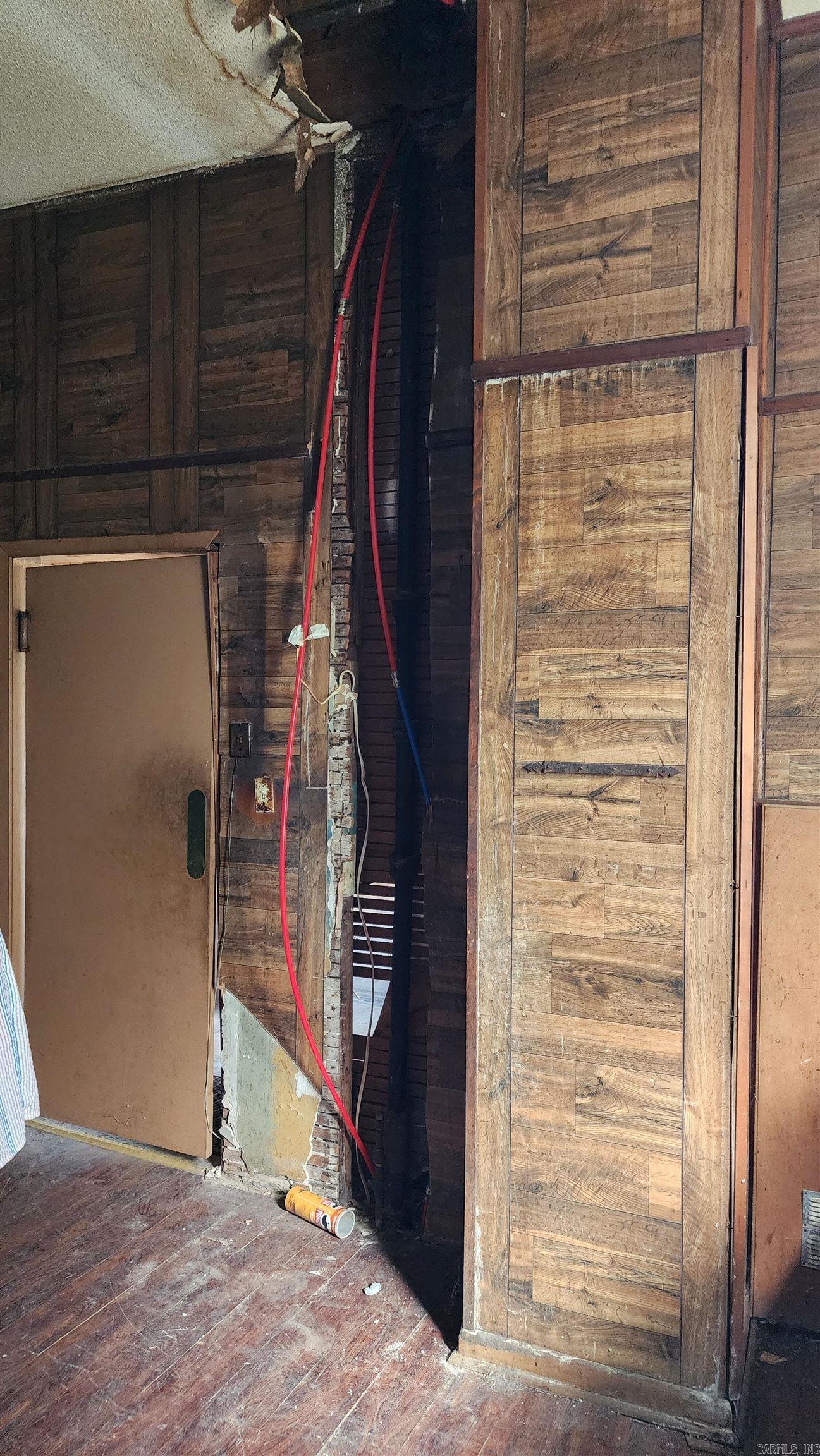 OAK TERRACE - Residential