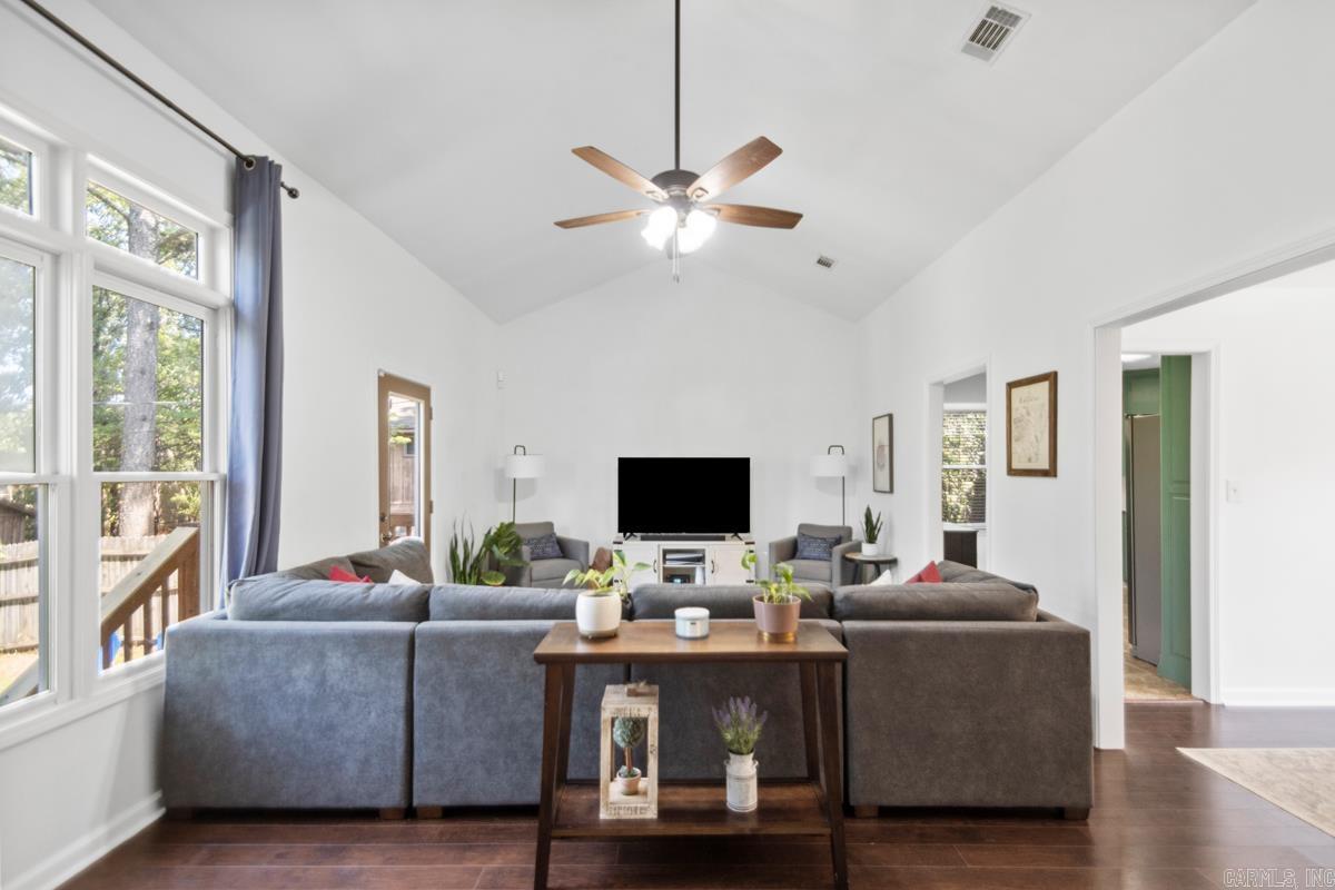 PLEASANT VIEW - Residential