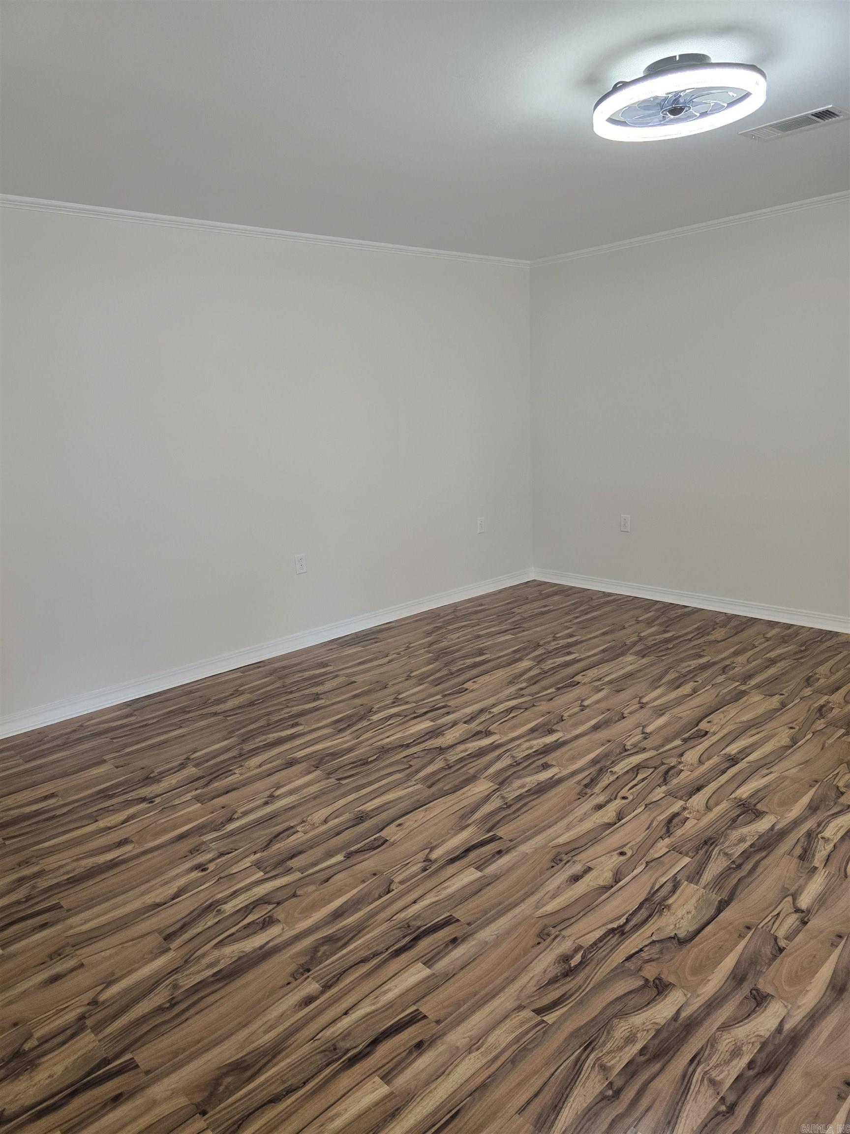 HOLLOW HILLS - Residential