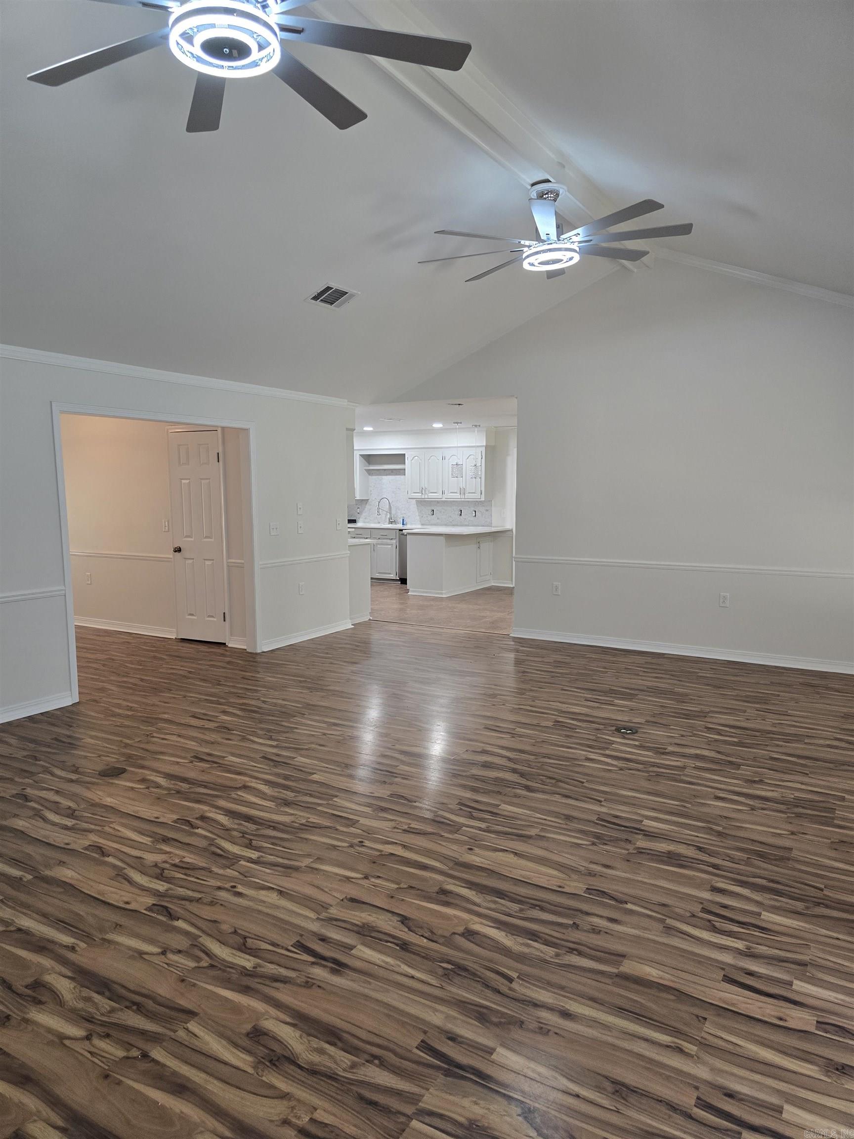 HOLLOW HILLS - Residential