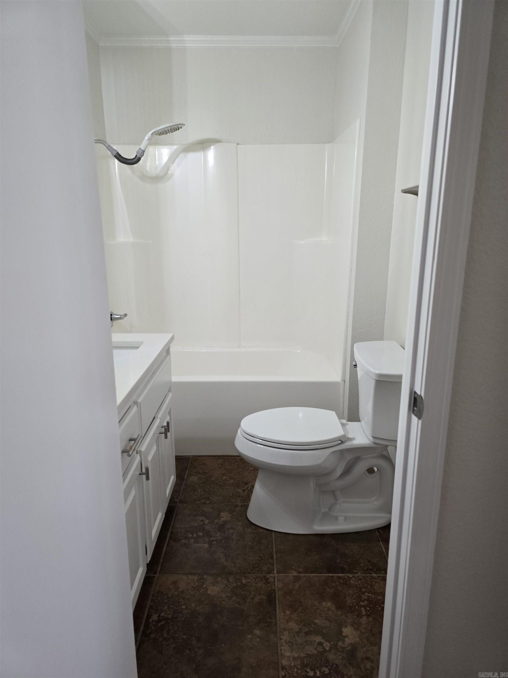 HOLLOW HILLS - Residential