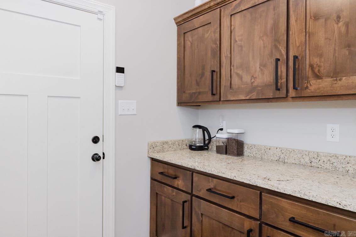 HURRICANE HILLS - Residential