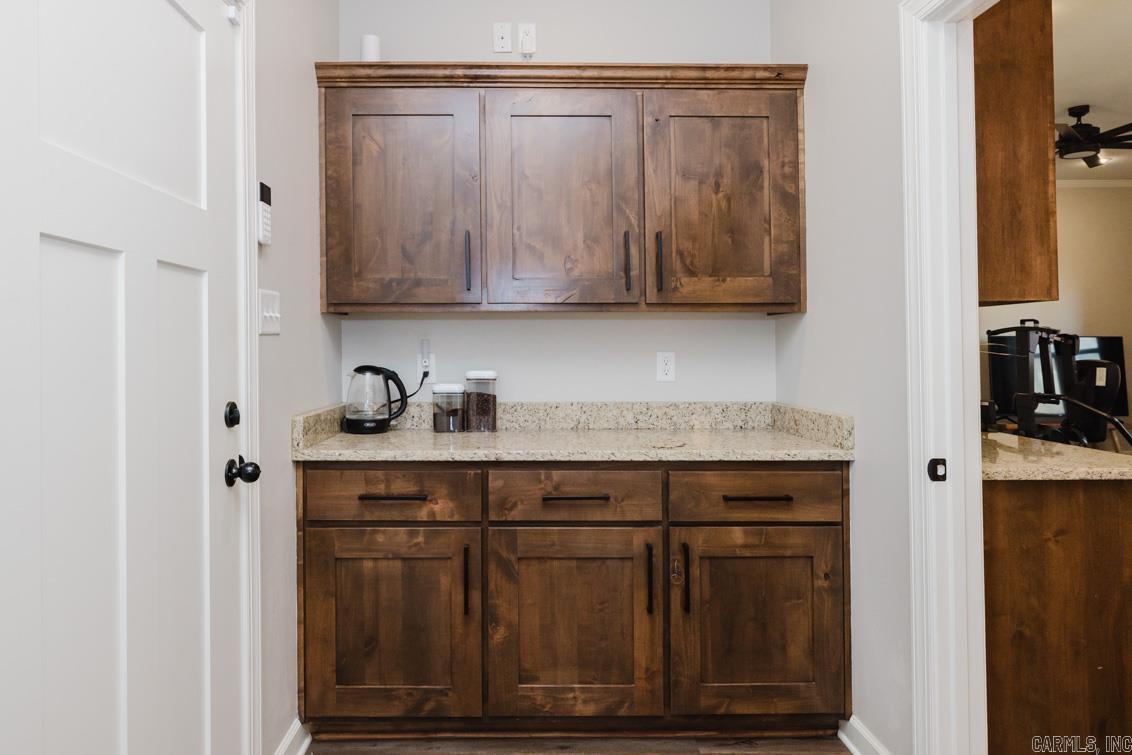 HURRICANE HILLS - Residential