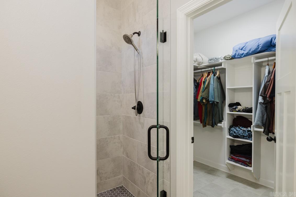 HURRICANE HILLS - Residential