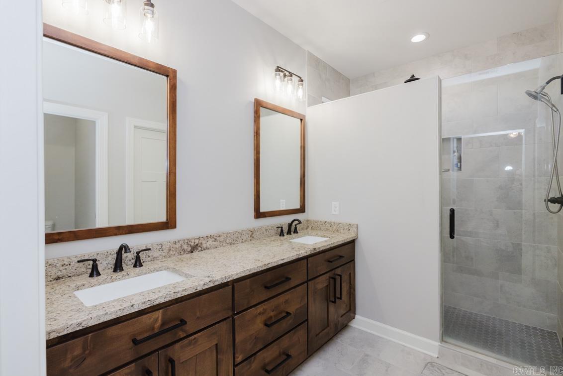 HURRICANE HILLS - Residential