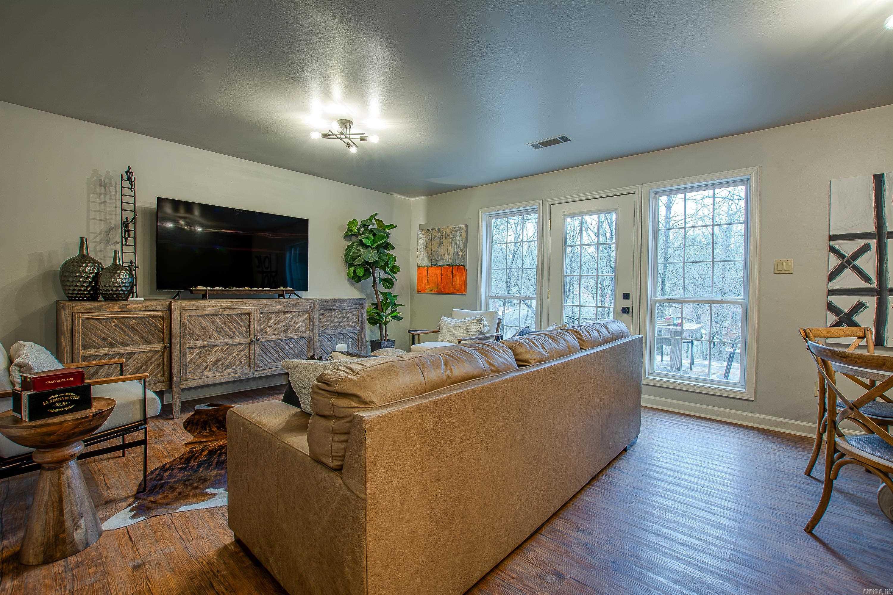 CHENAL VALLEY ALSACE COURT - Residential