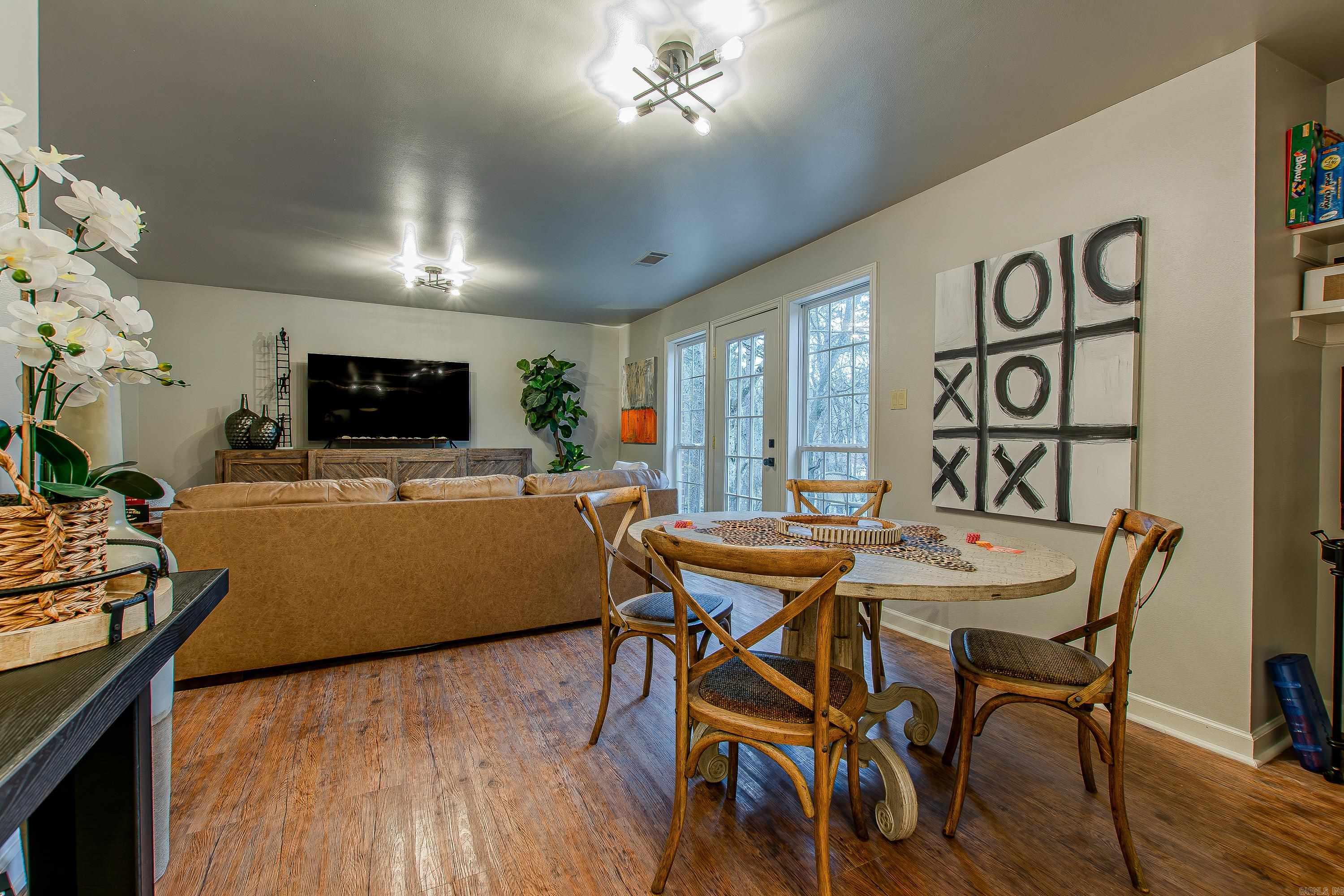 CHENAL VALLEY ALSACE COURT - Residential