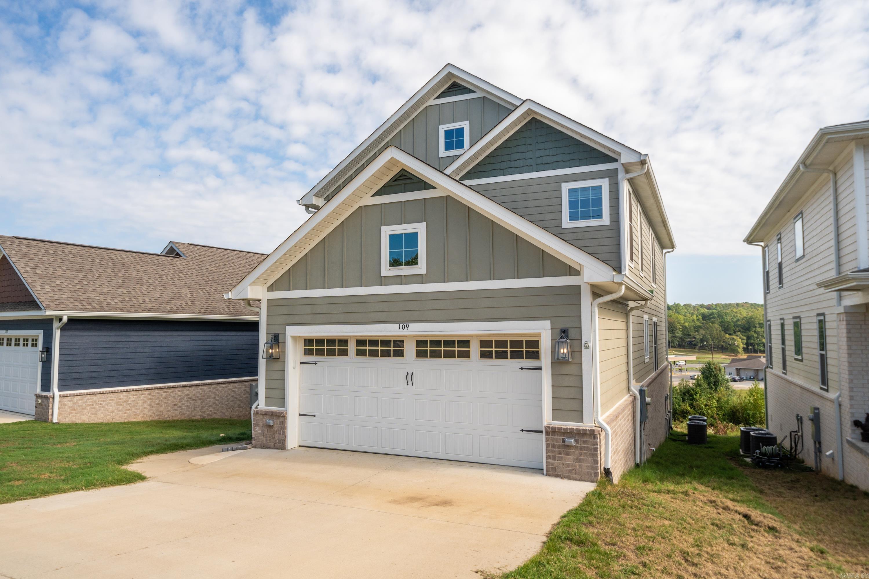 POND VIEW ESTATES - Residential Lease