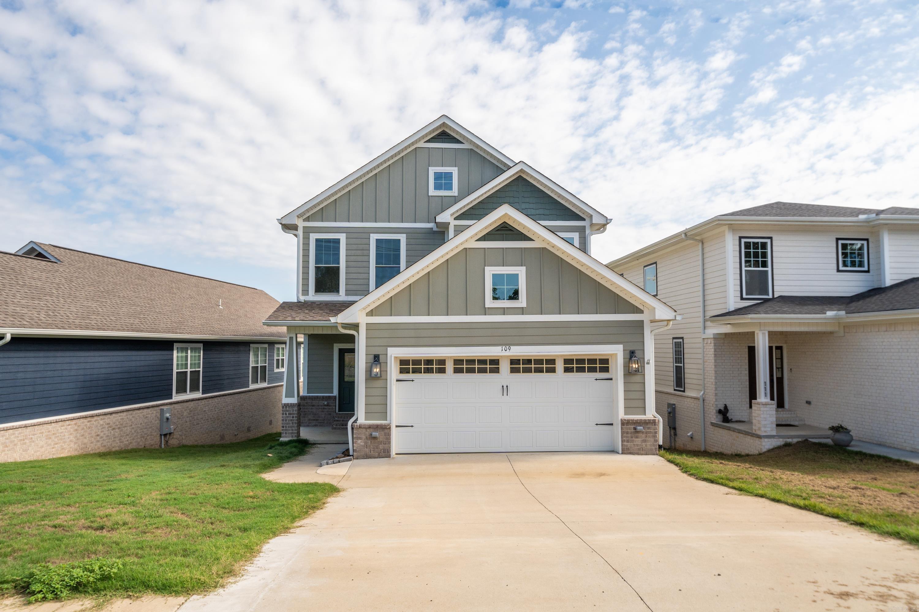 POND VIEW ESTATES - Residential Lease