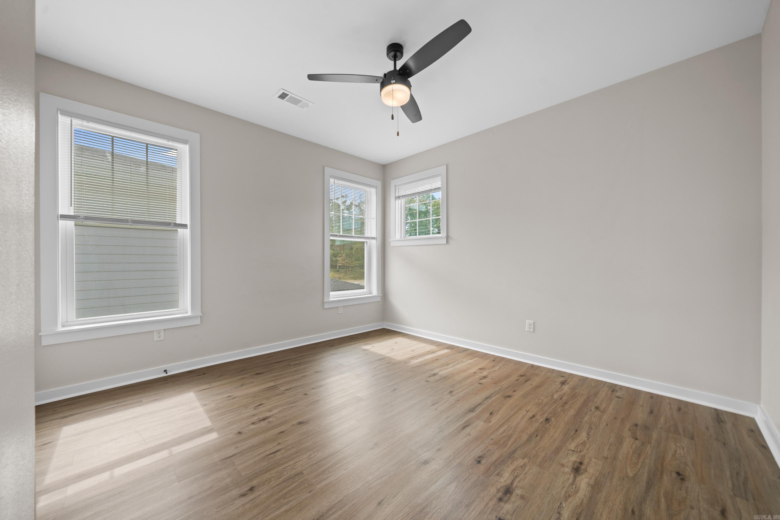 POND VIEW ESTATES - Residential Lease